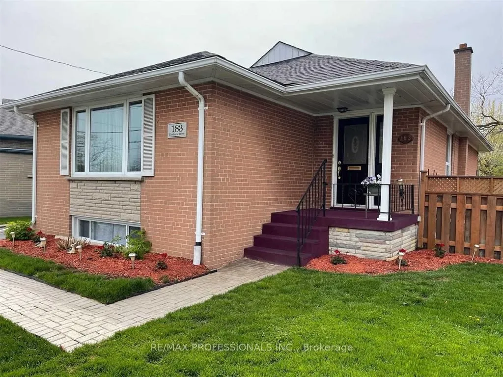 Detached Home For Lease | W13115334