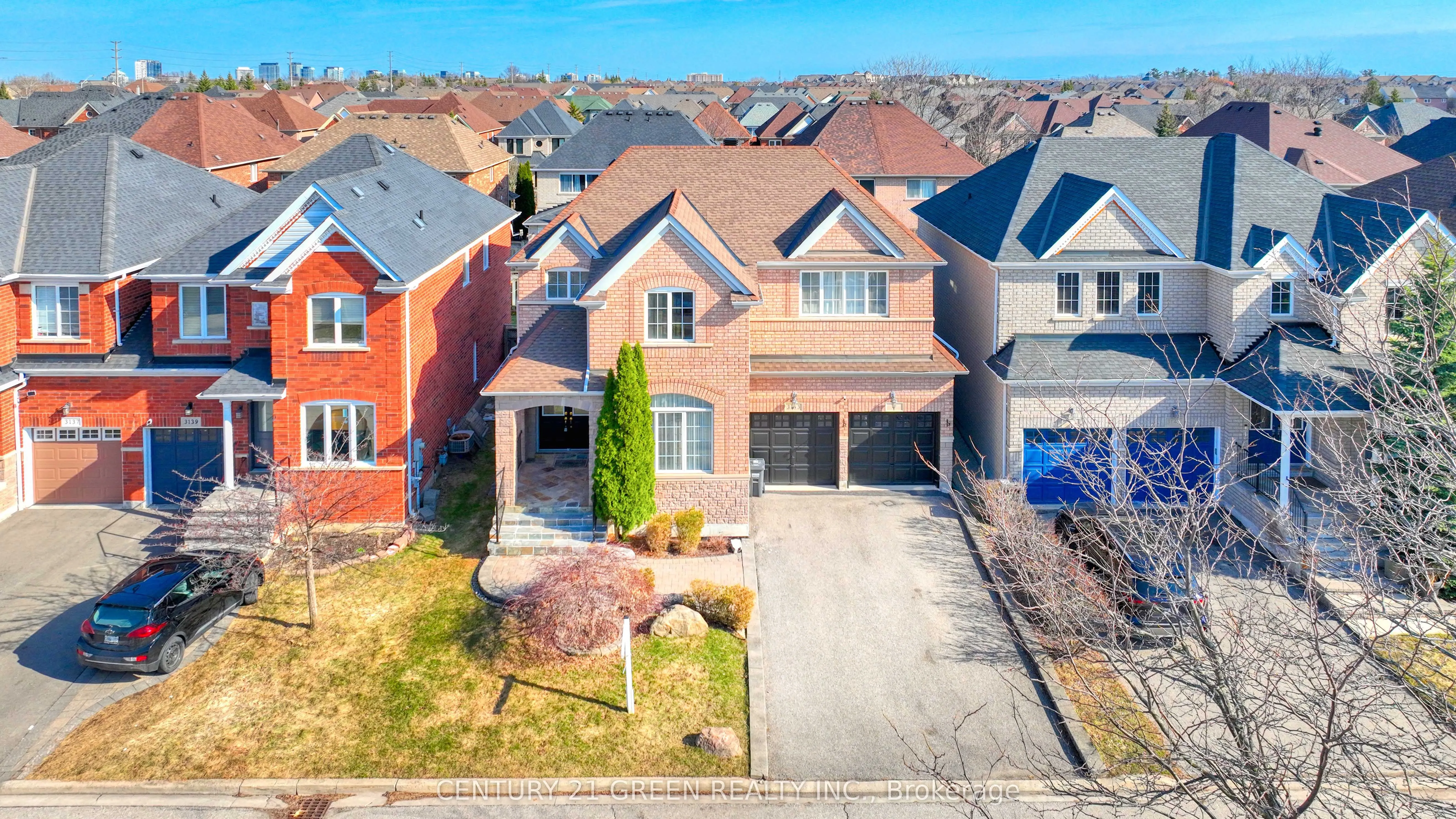Detached Home For Sale | W13115444