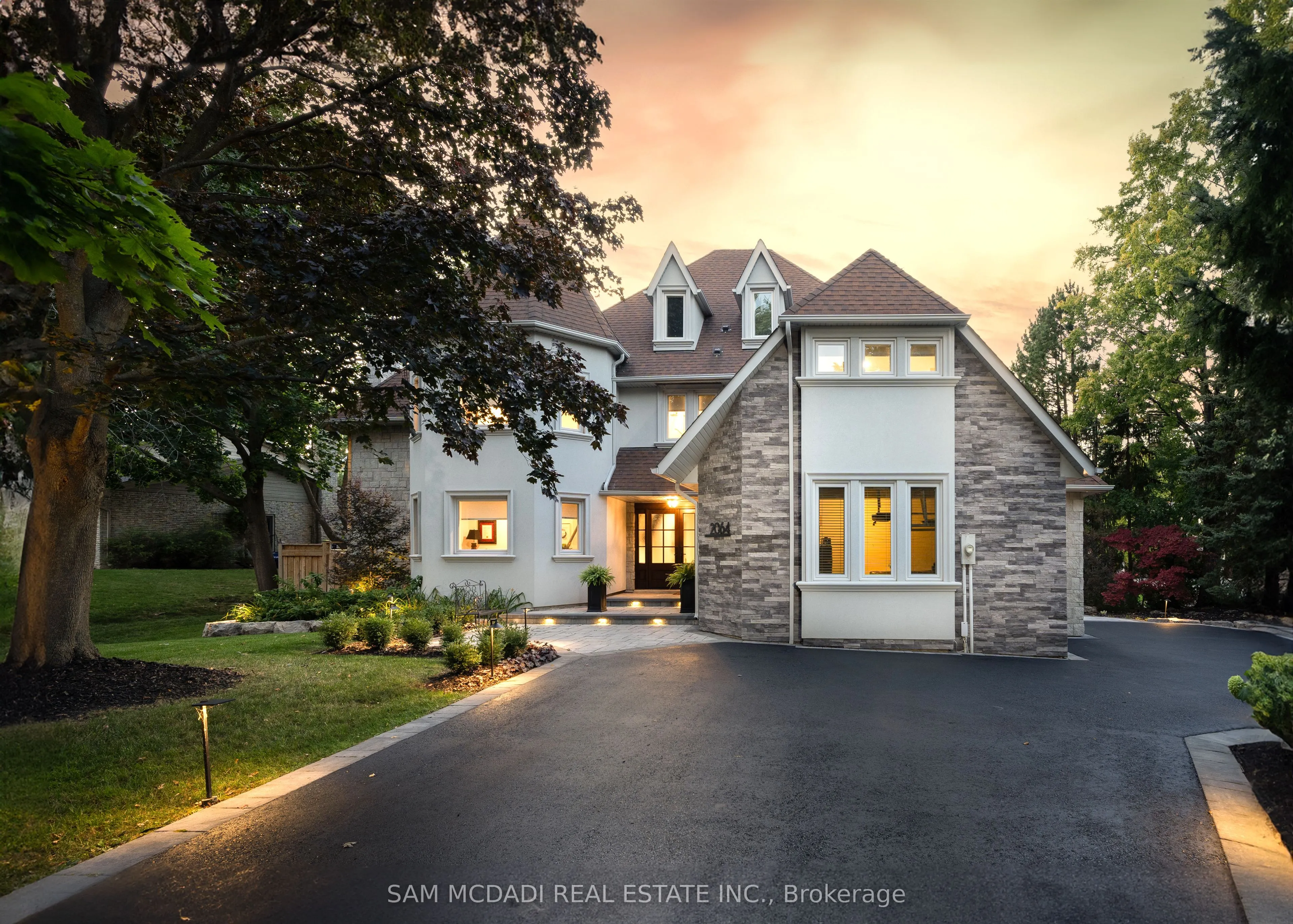 Detached Home For Sale | W13116246