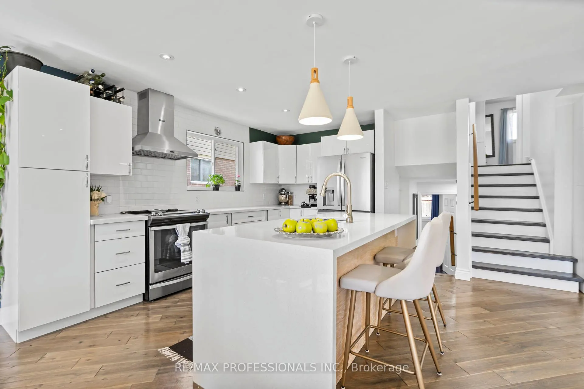 Detached Home For Sale | W13116322