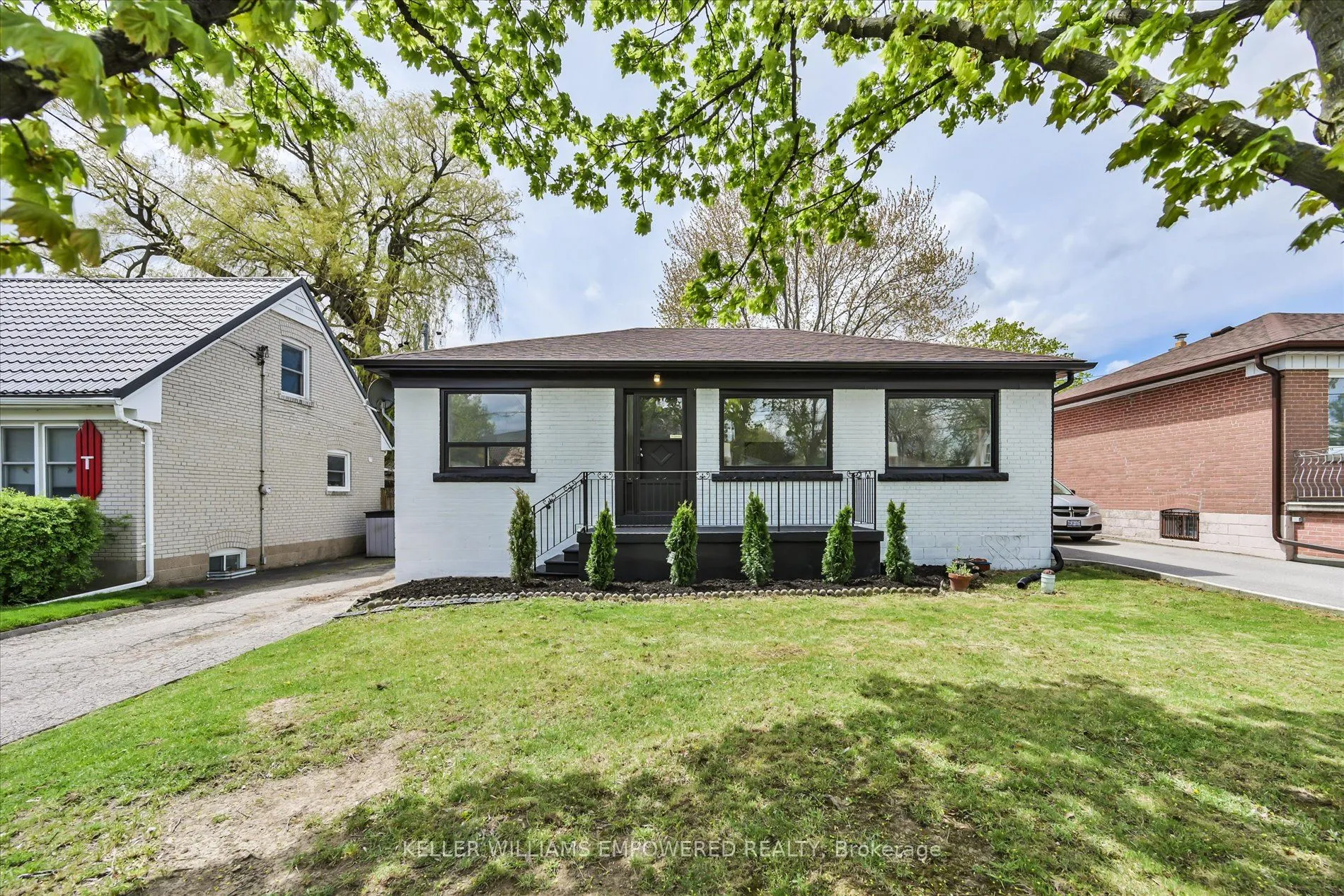 Detached Home For Sale | W13116872