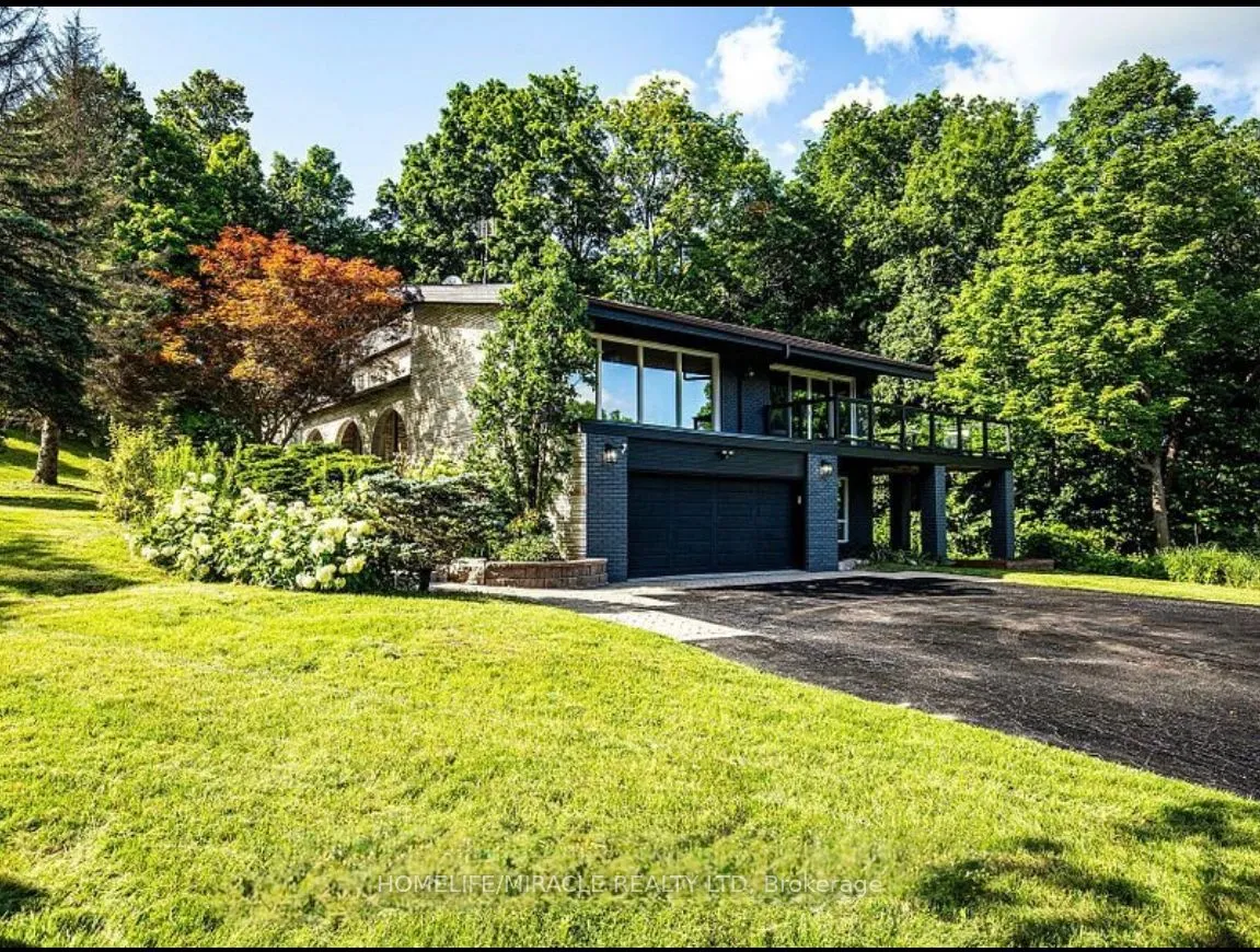 Detached Home For Lease | W13117074