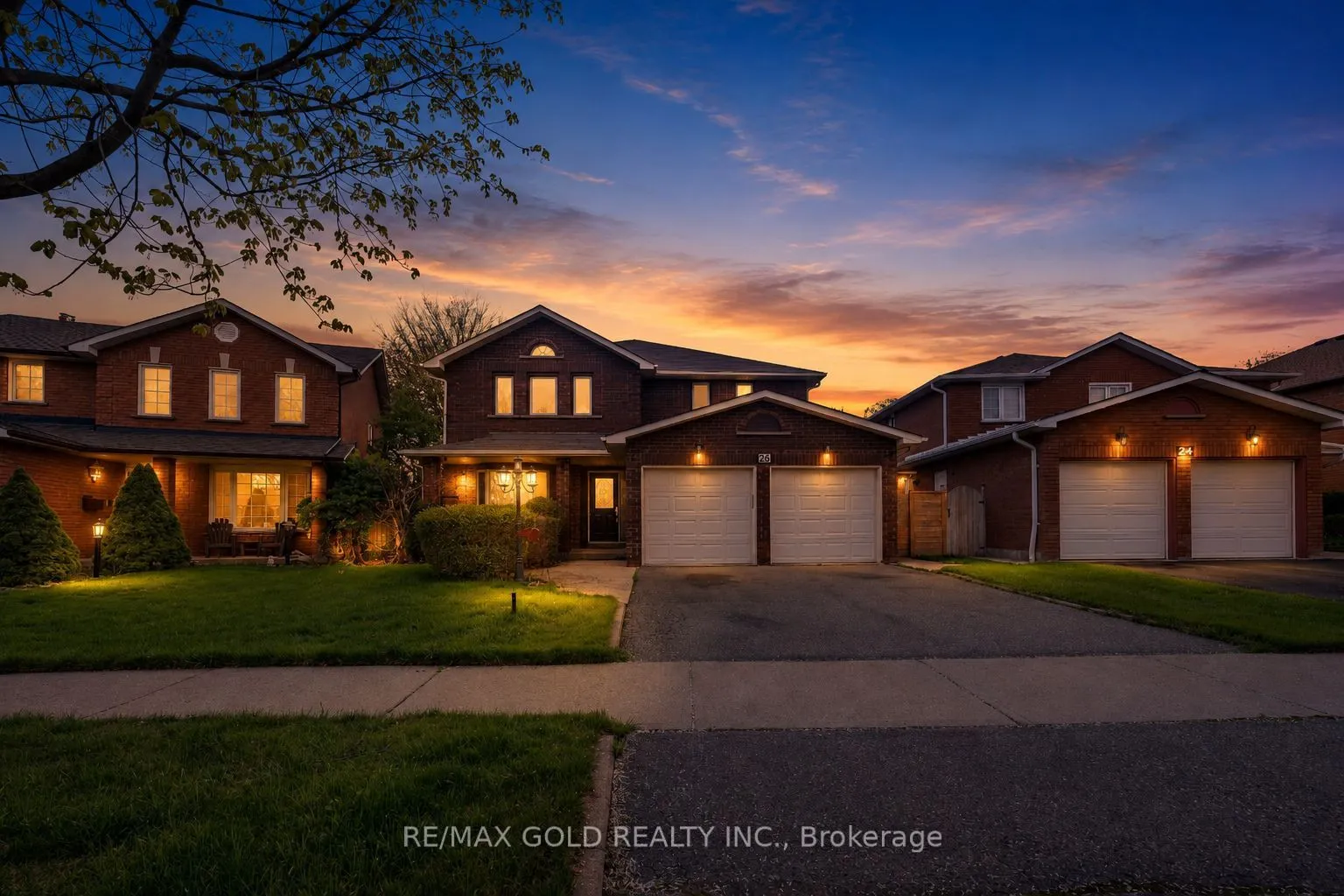 Detached Home For Sale | W13119634