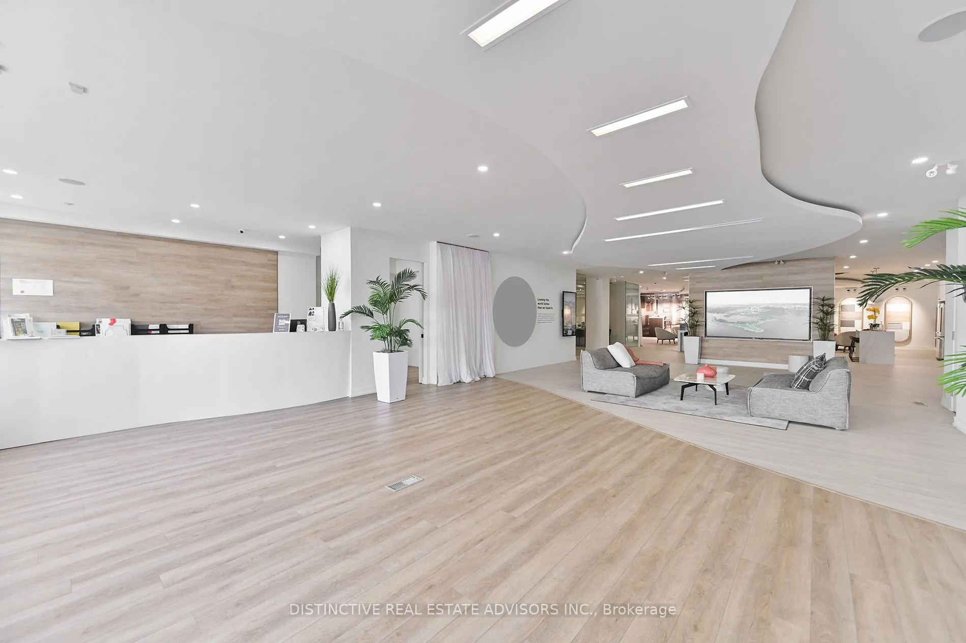 Property For Lease | W13119982
