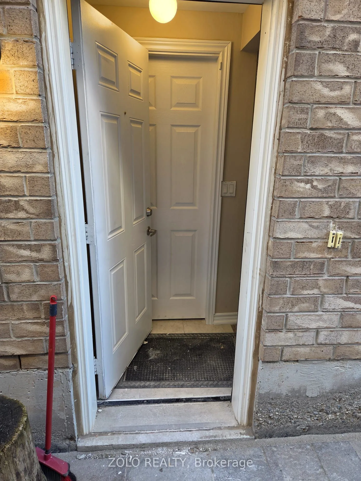 Detached Home For Lease | W13121414