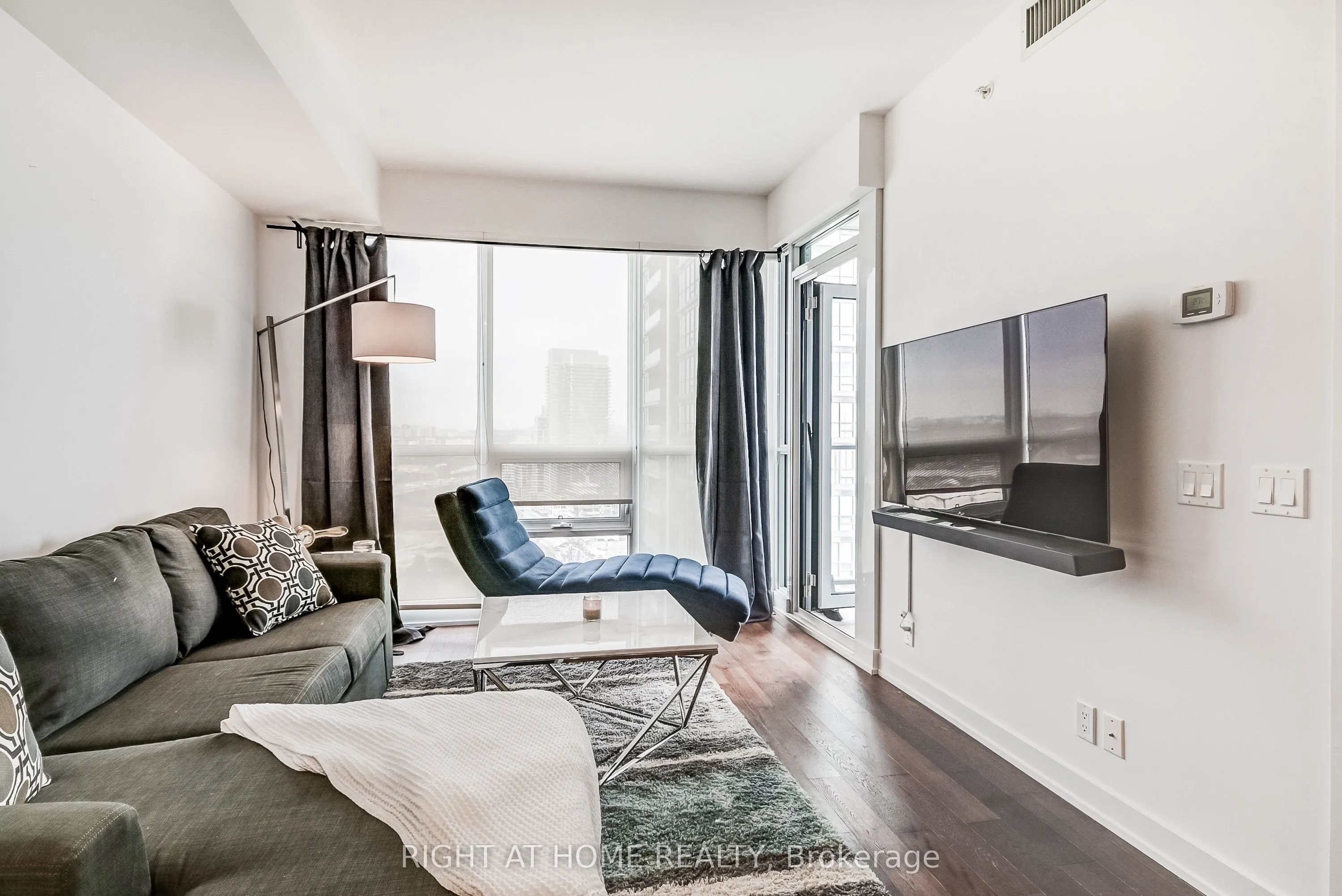 Property For Sale | W13121834