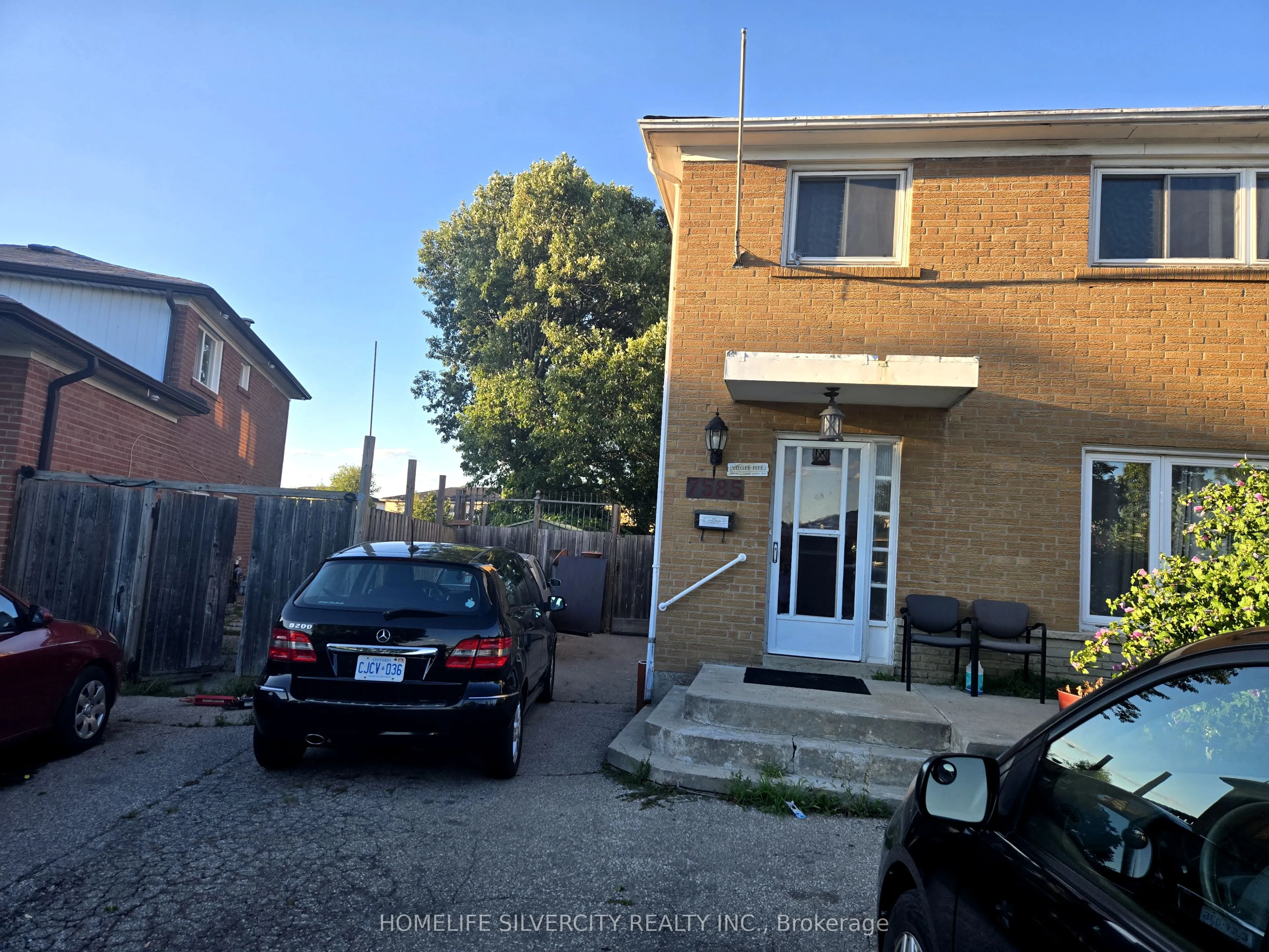 Semi-Detached Home For Sale | W13122274