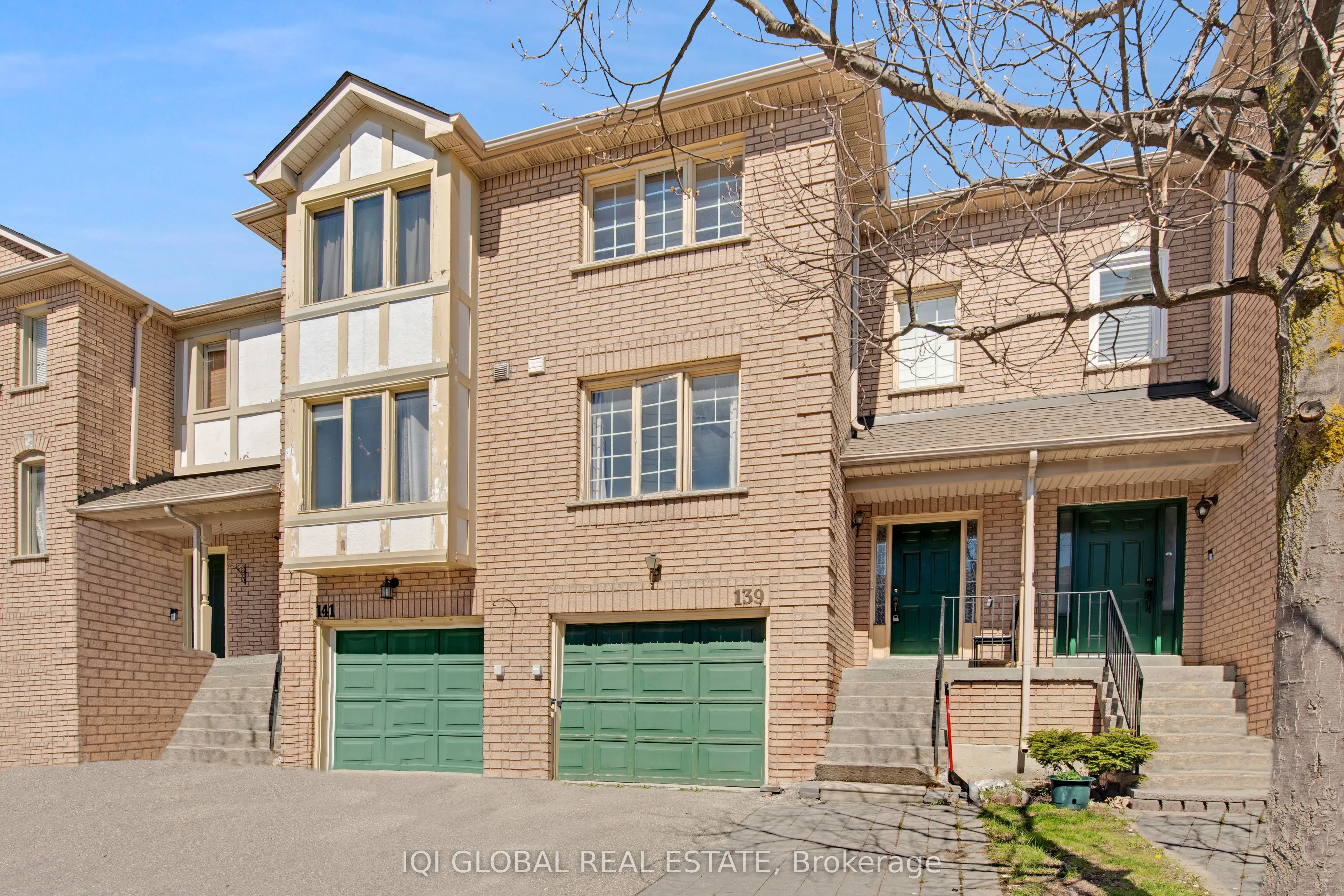 Property For Lease | W13122316