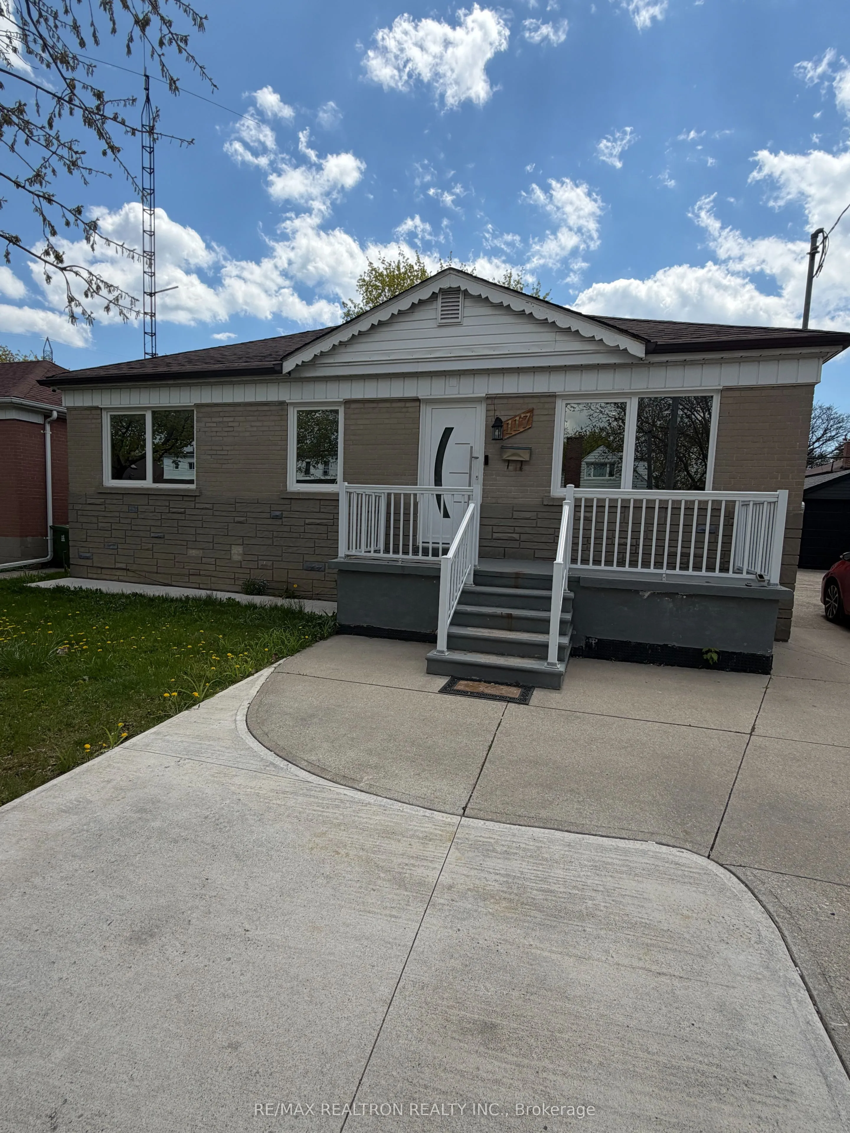 Detached Home For Lease | W13122448