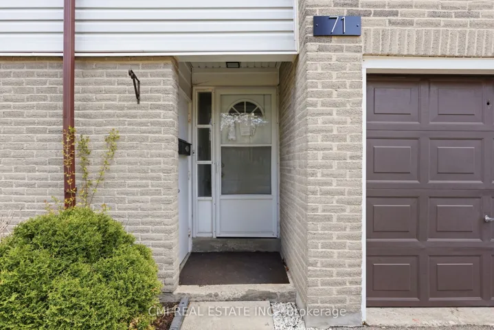 2440 Bromsgrove Road, Mississauga, ON L5J 4J7