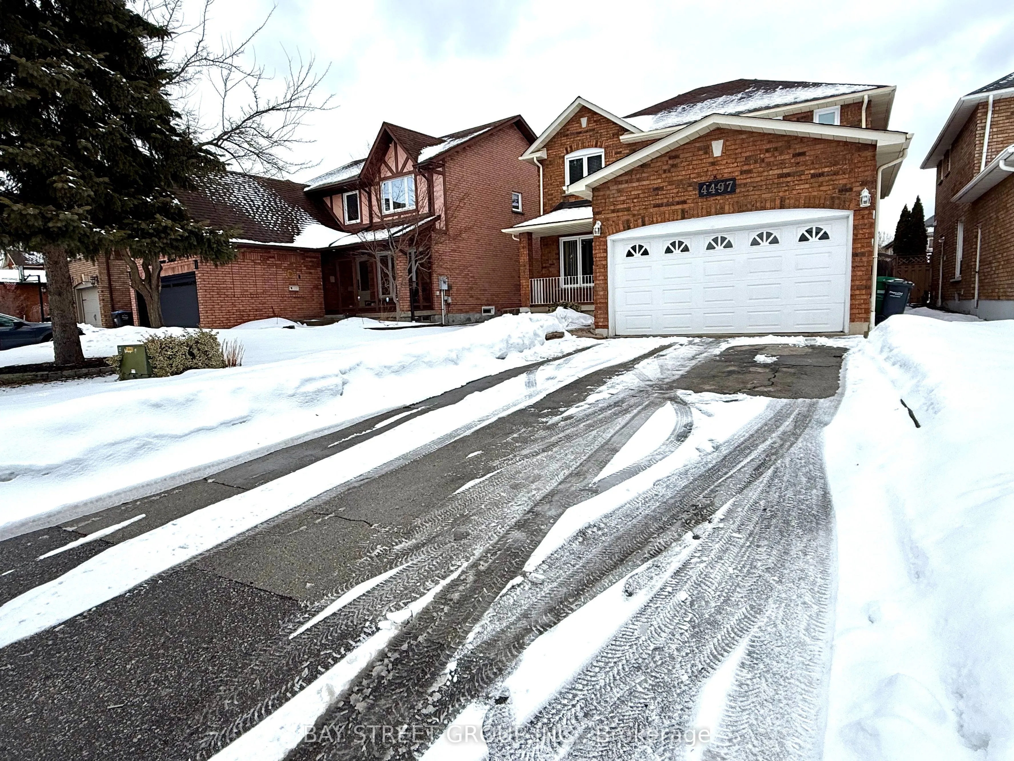Detached Home For Lease | W13125228