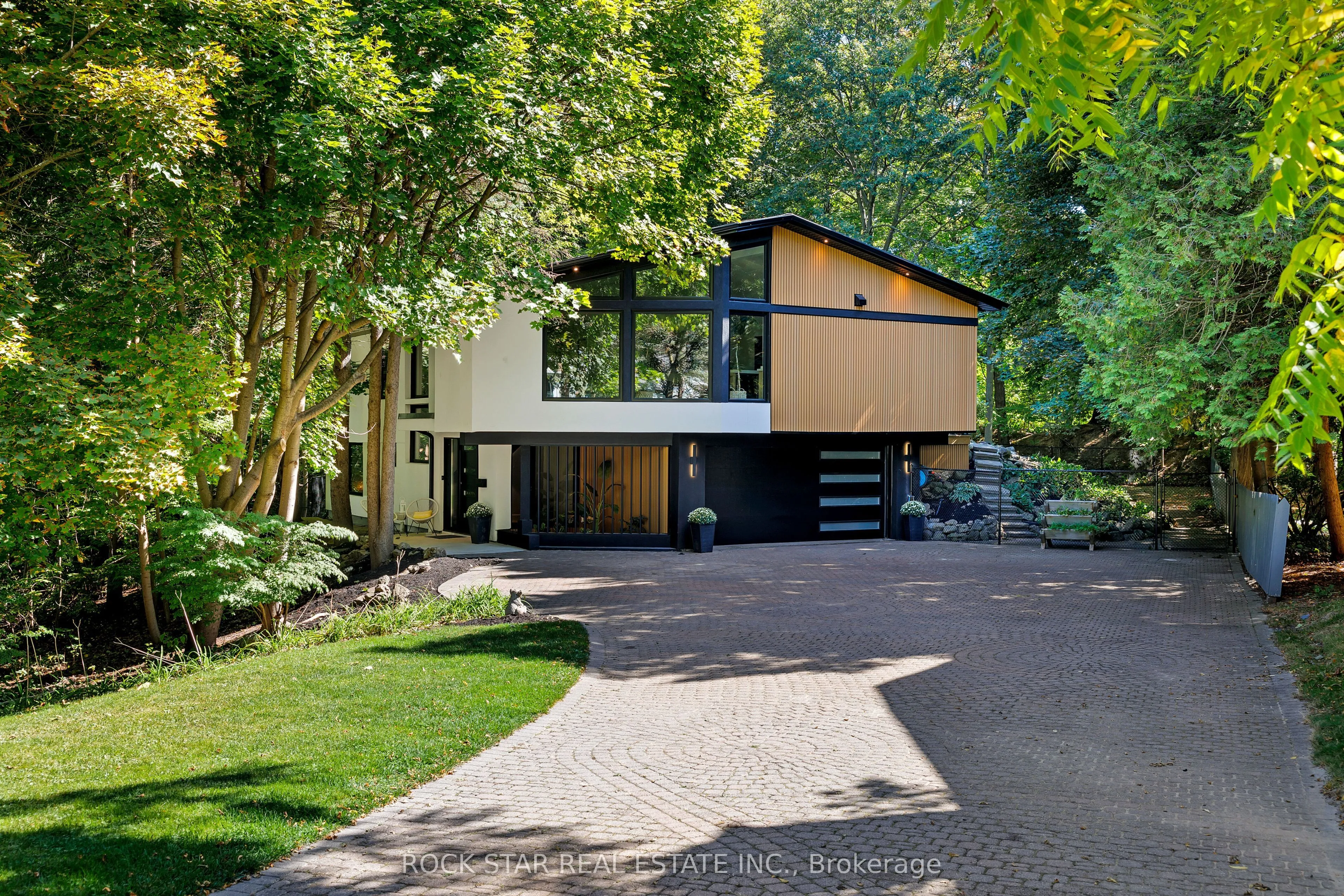 Detached Home For Sale | W13125948