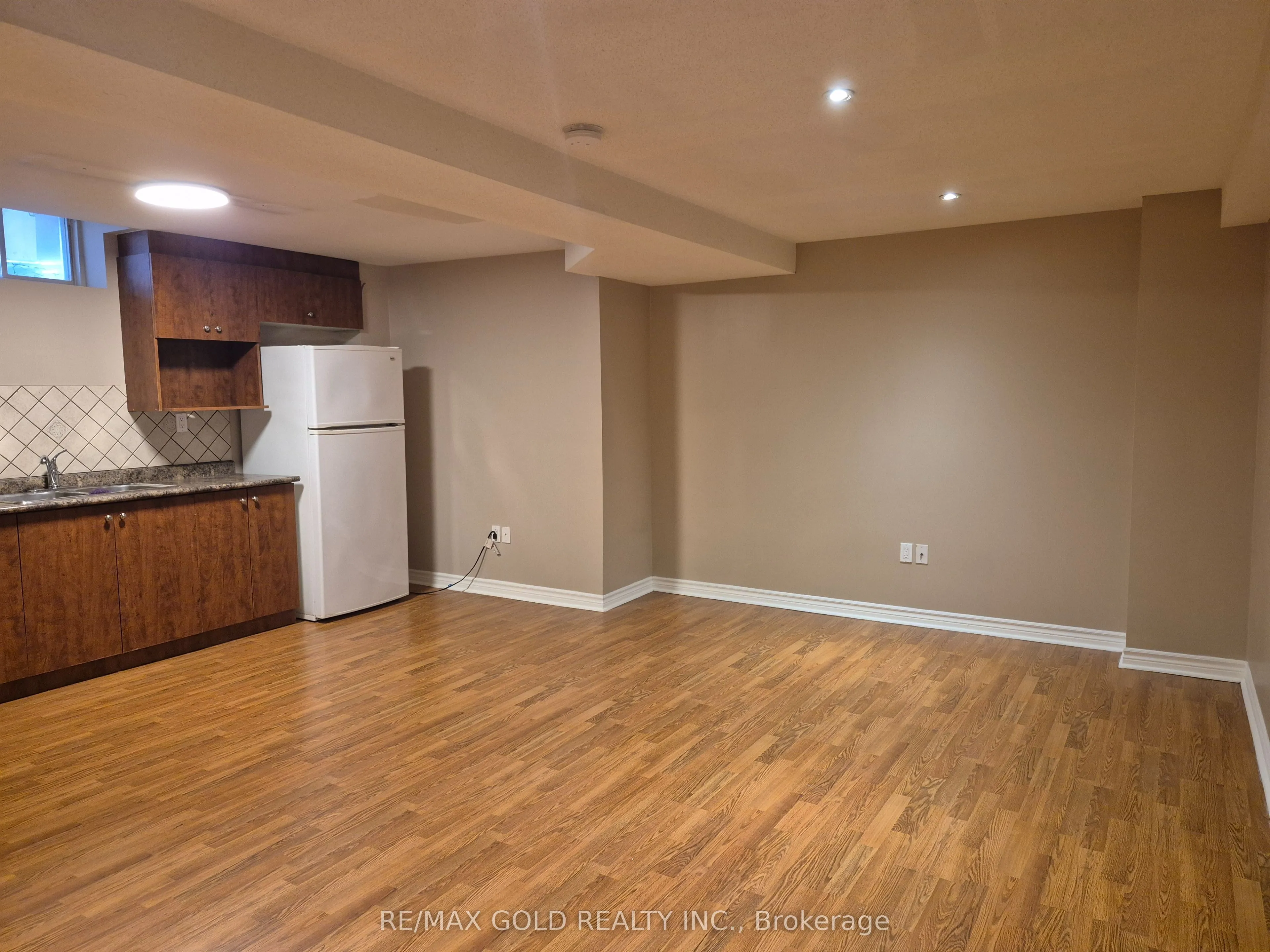 Detached Home For Lease | W13126962