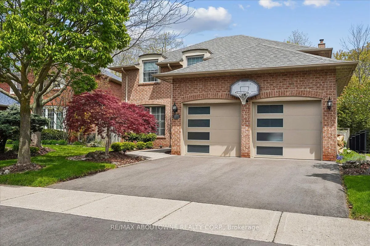 Detached Home For Sale | W13127566