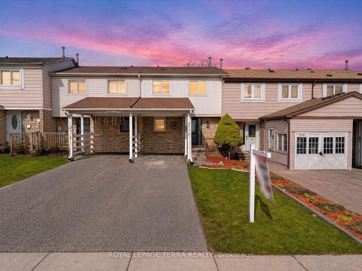 Property For Sale | W13128414