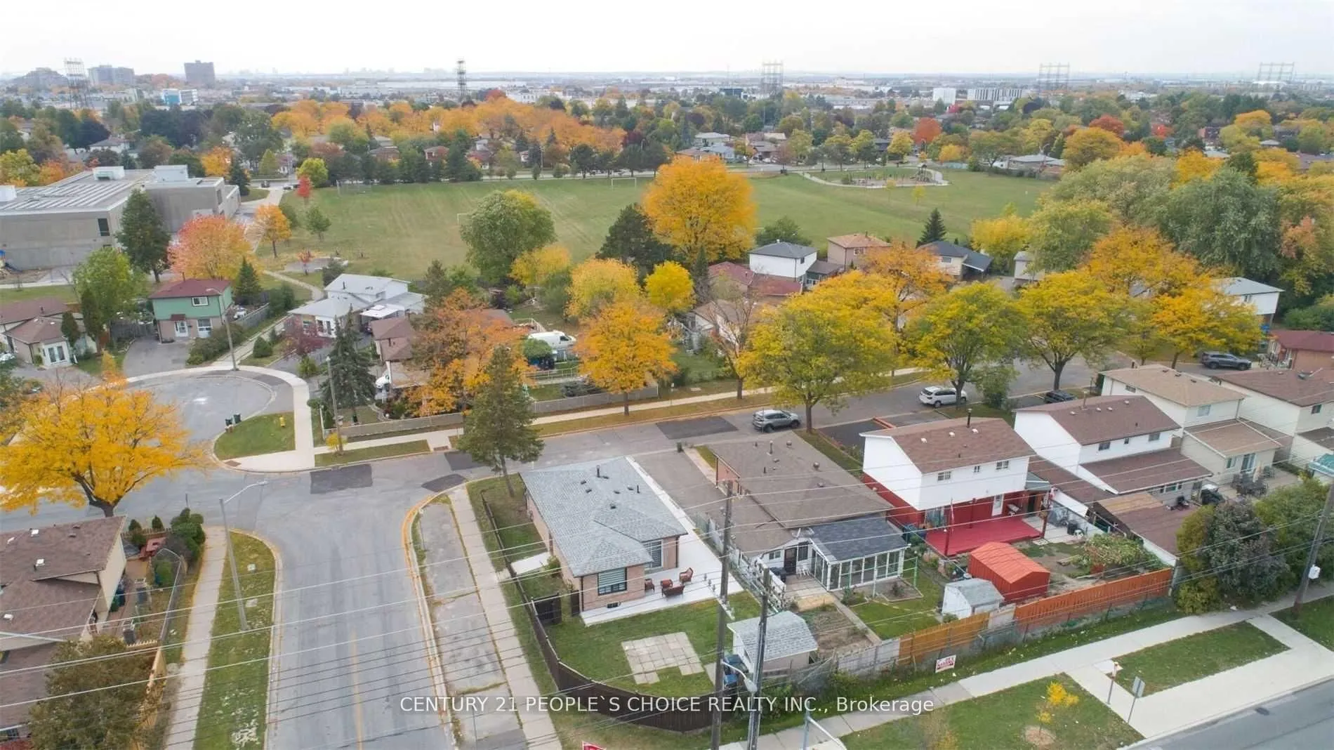 Detached Home For Lease | W13129164