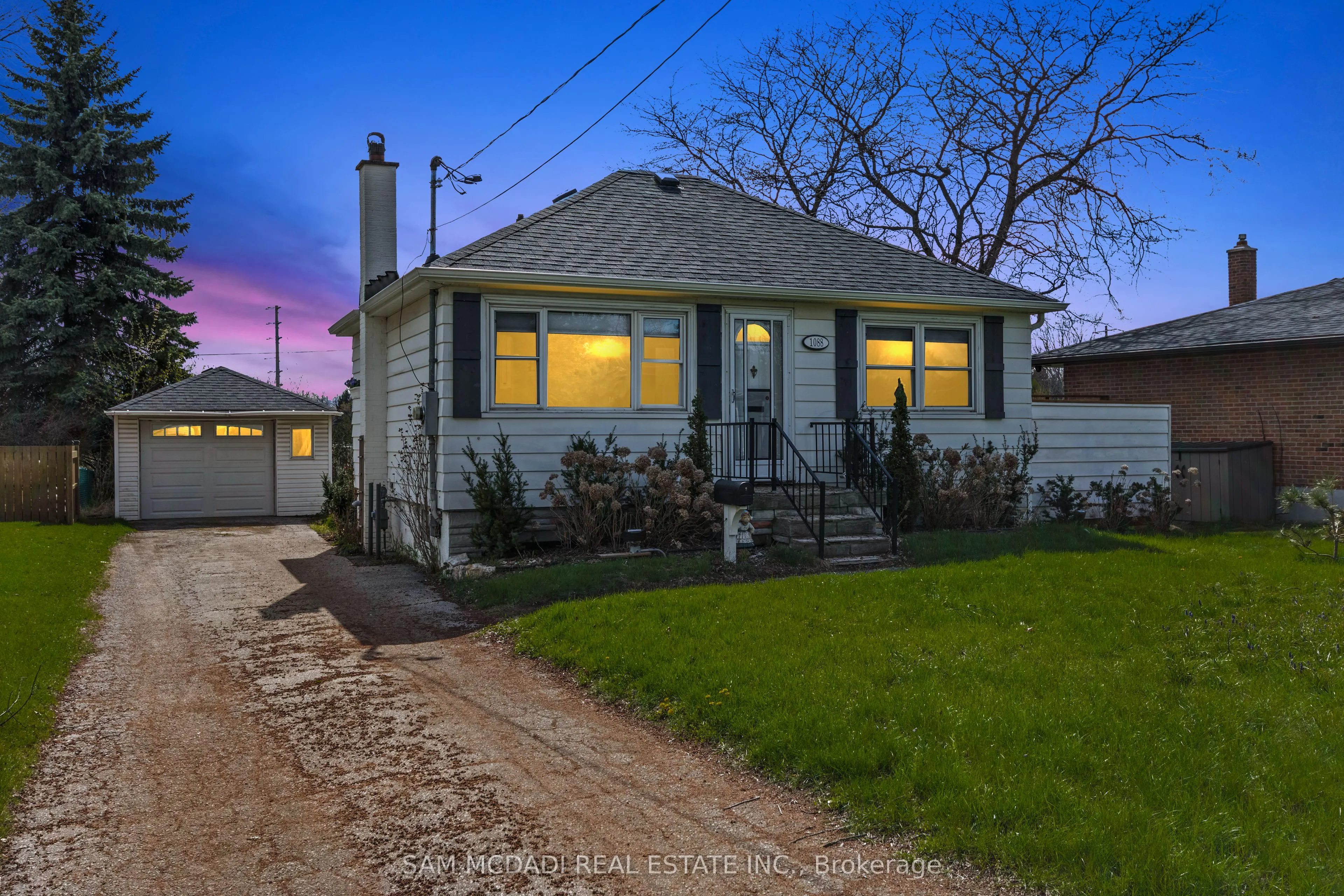 Detached Home For Sale | W13129296