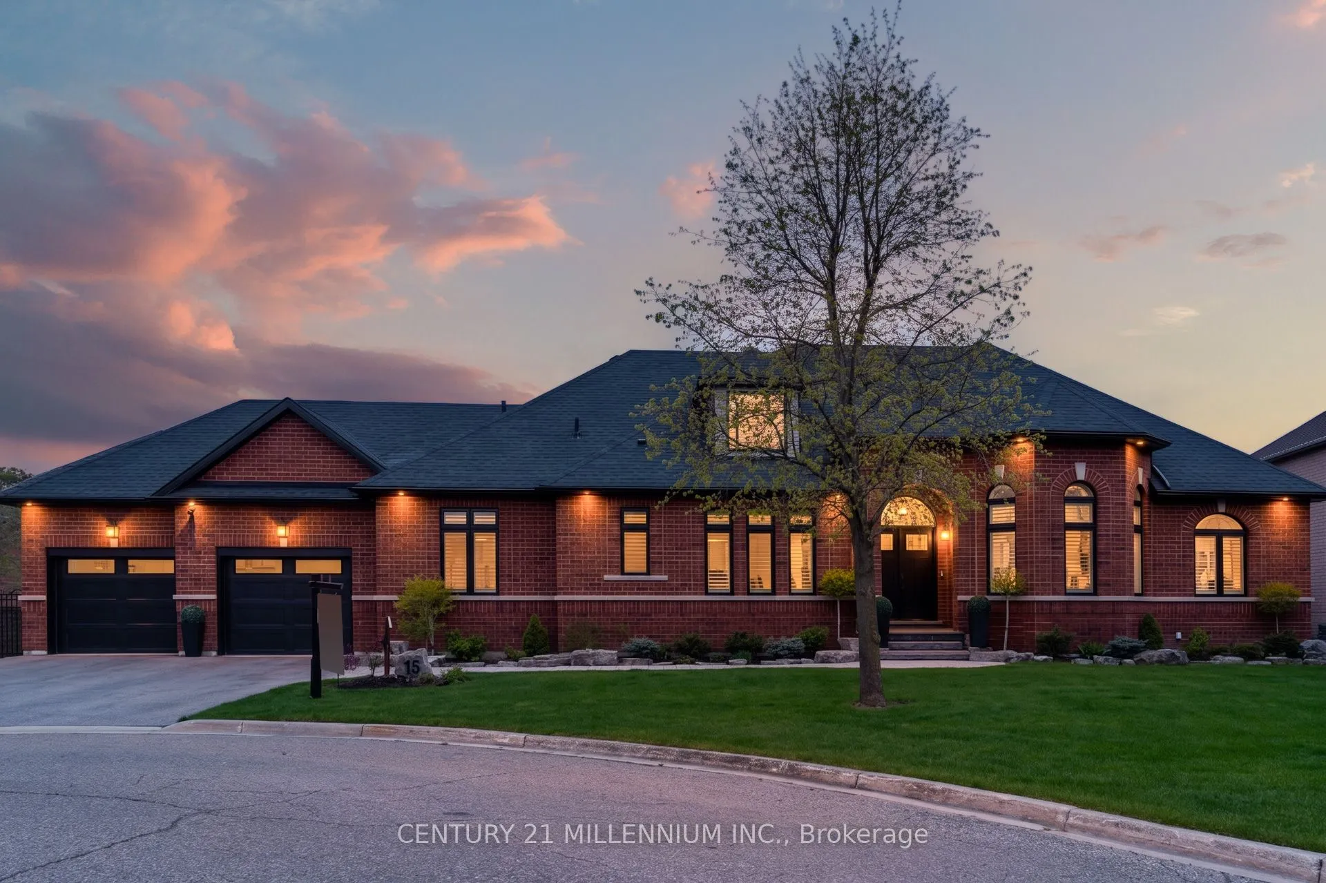 Detached Home For Sale | W13131632