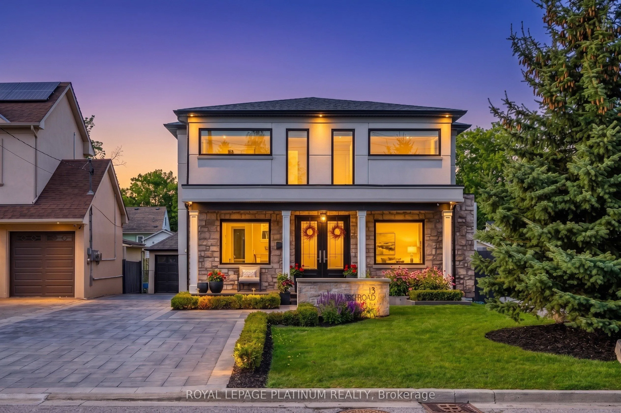 Detached Home For Sale | W13133276