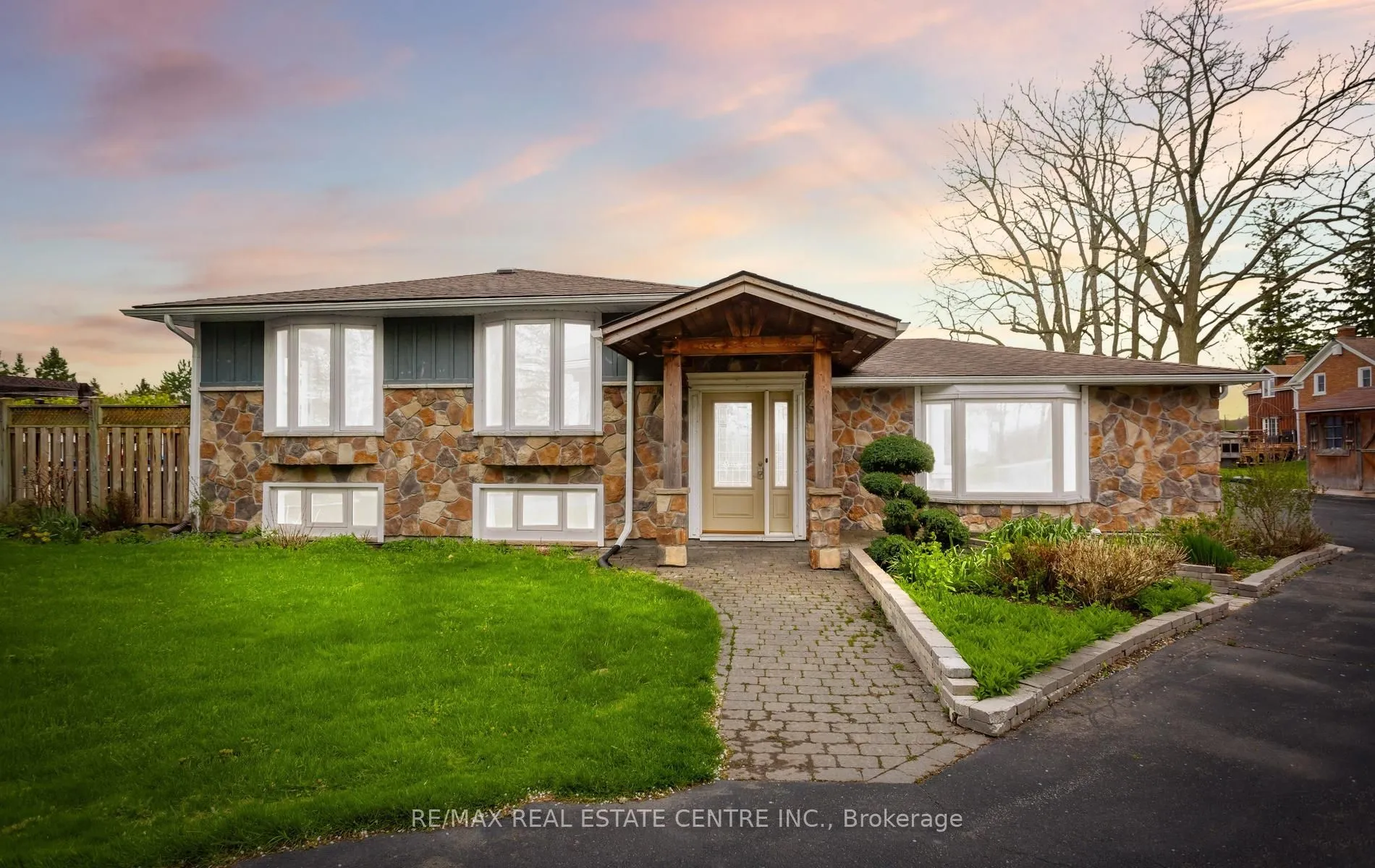 Detached Home For Sale | W13134198
