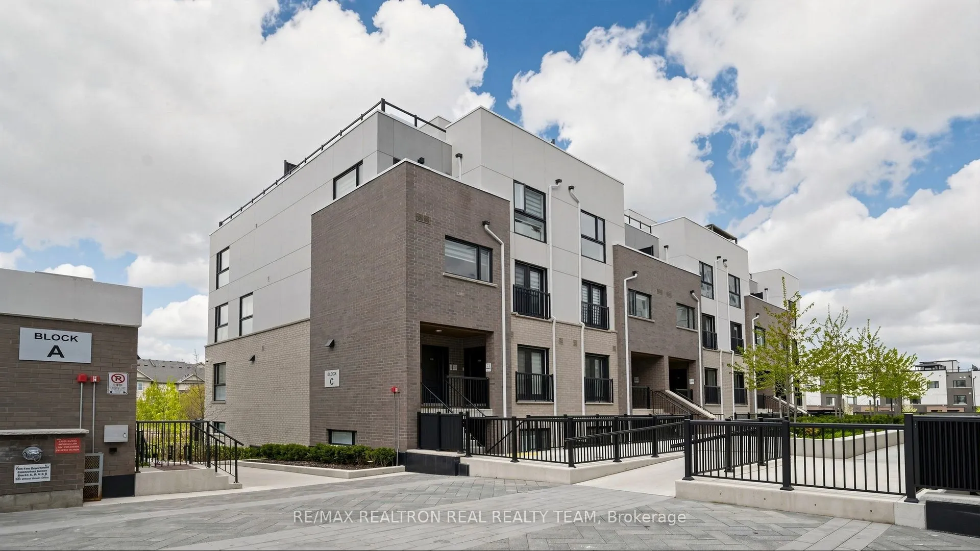 Property For Sale | W13136106