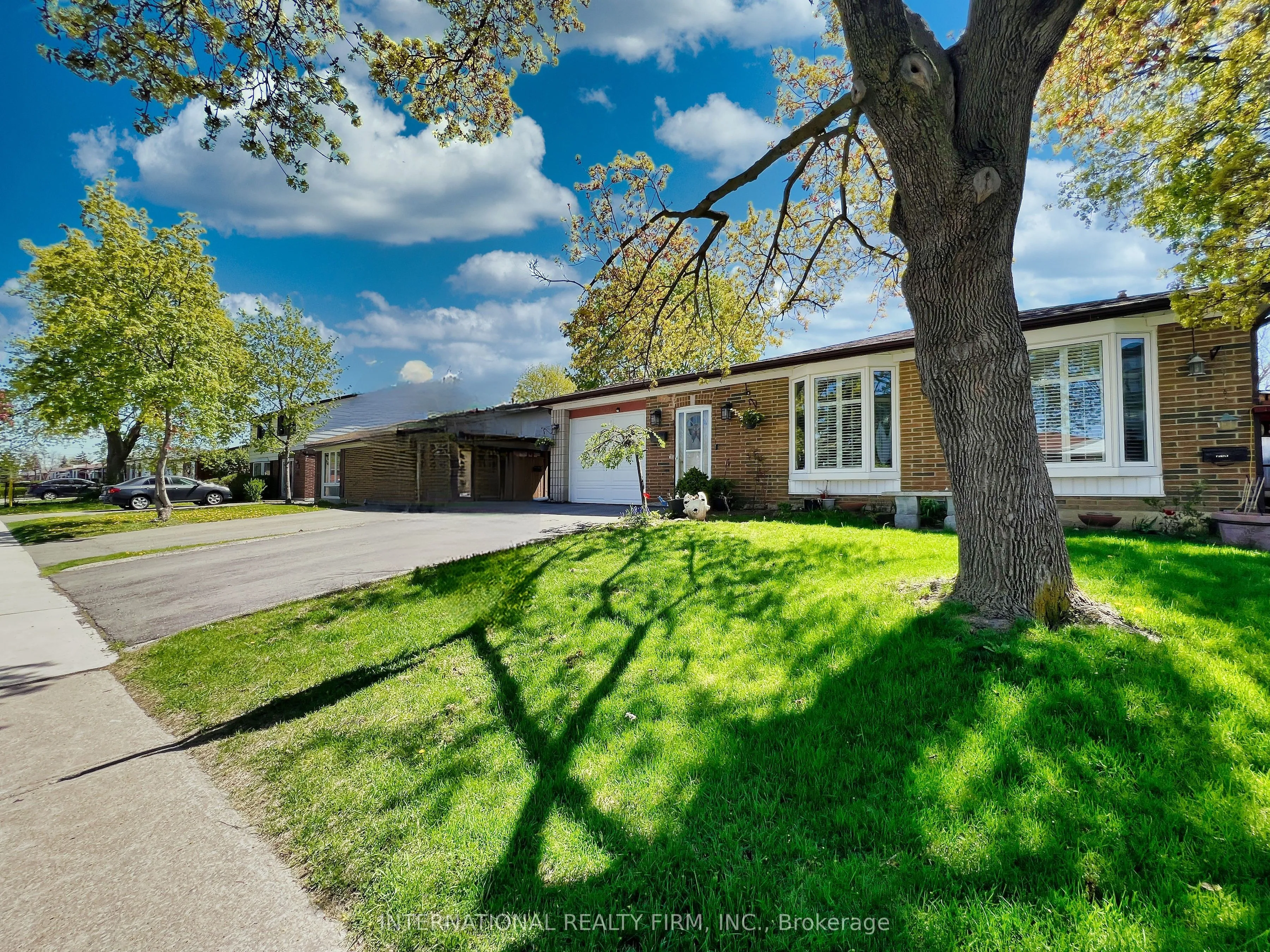 Detached Home For Sale | W13136138