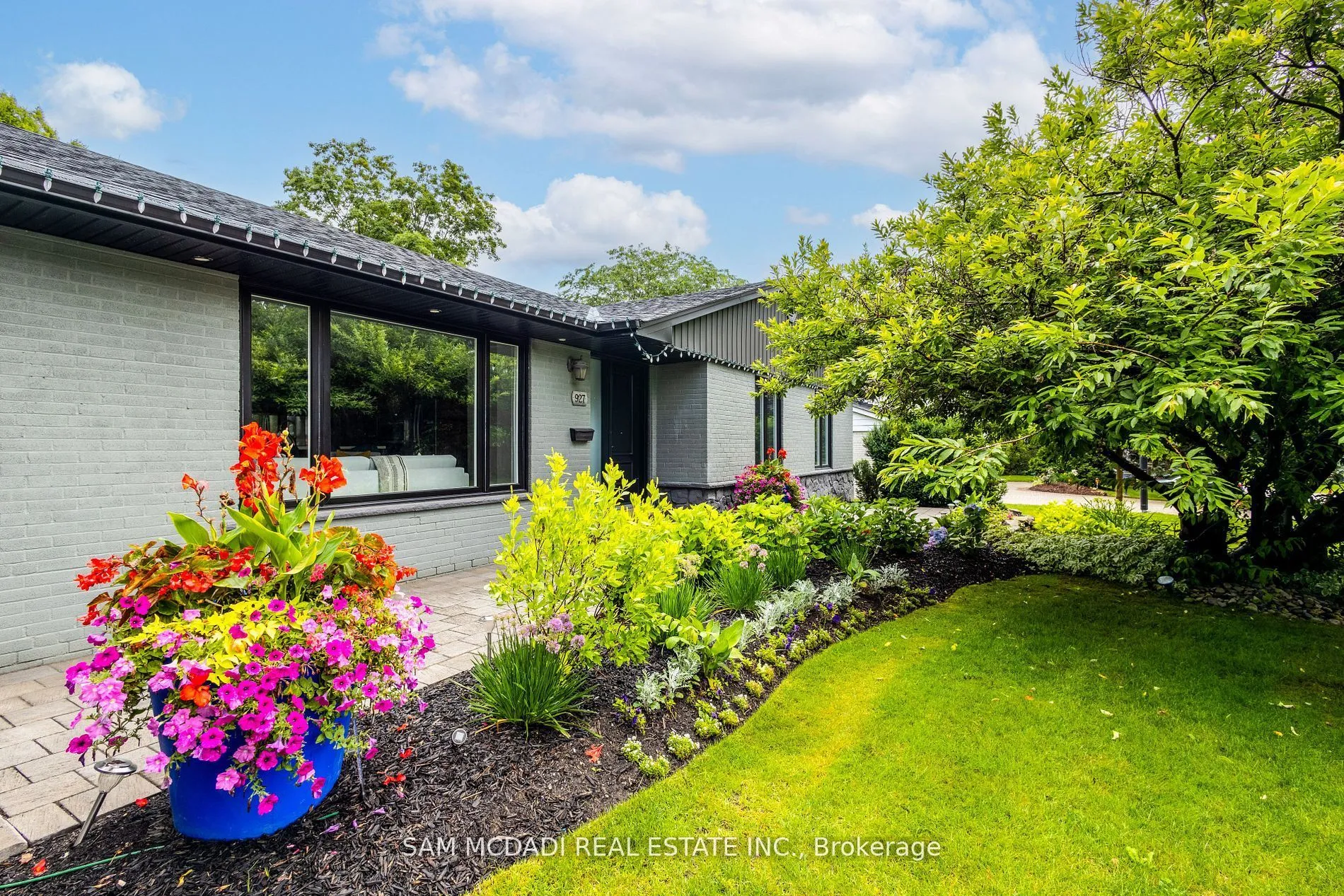 Detached Home For Sale | W13136852