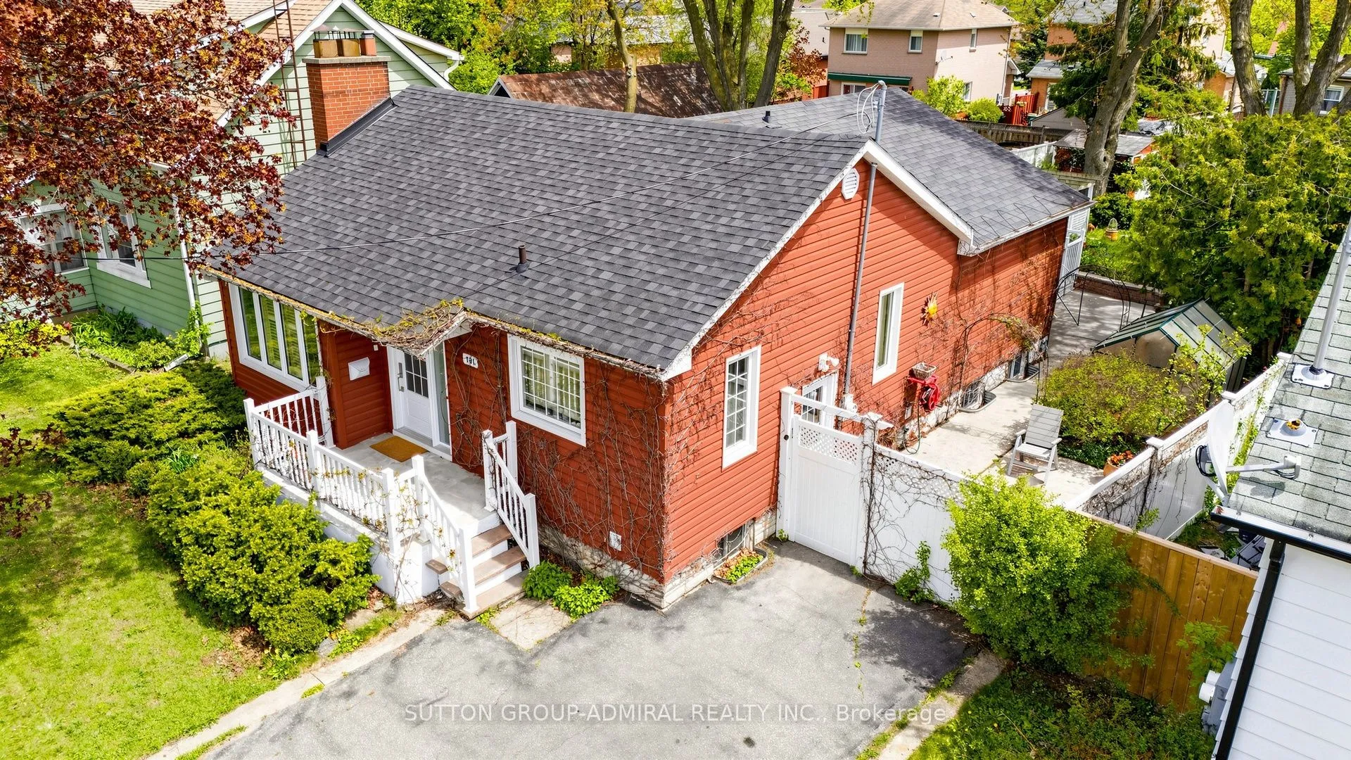 Detached Home For Sale | W13139118