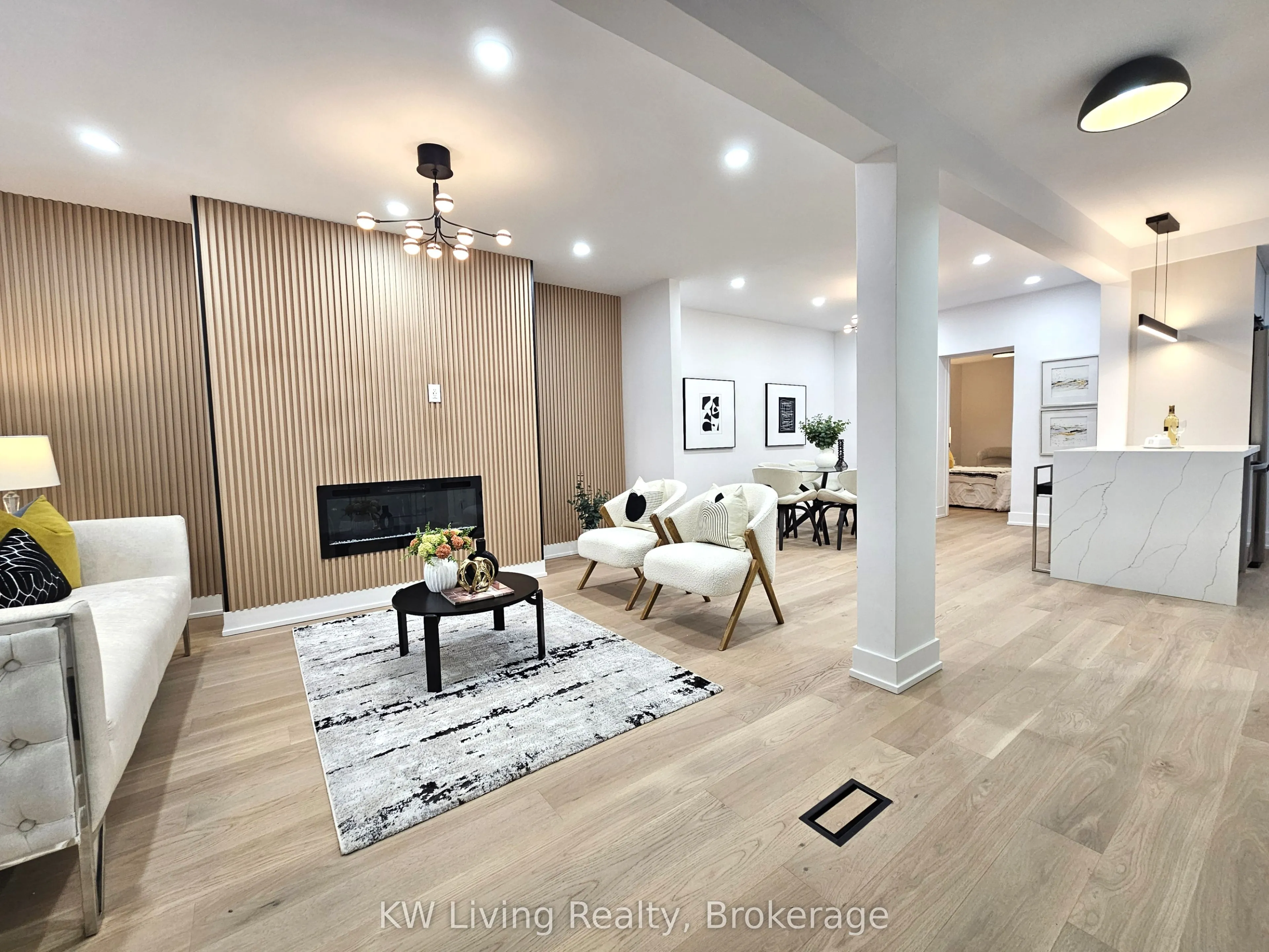 Duplex For Sale | W13139854