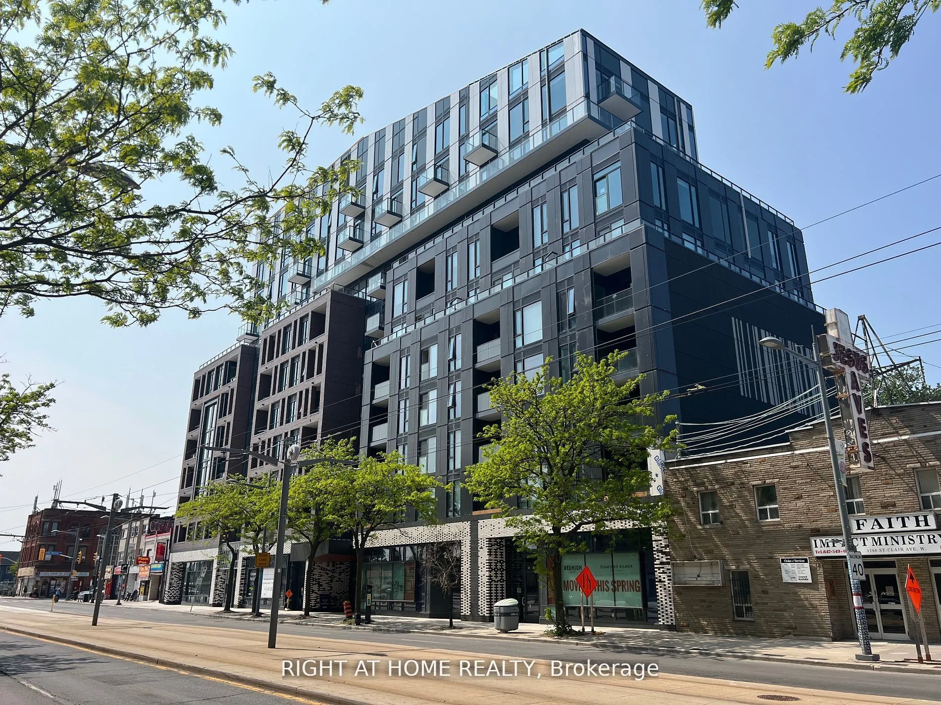 Property For Lease | W13140114