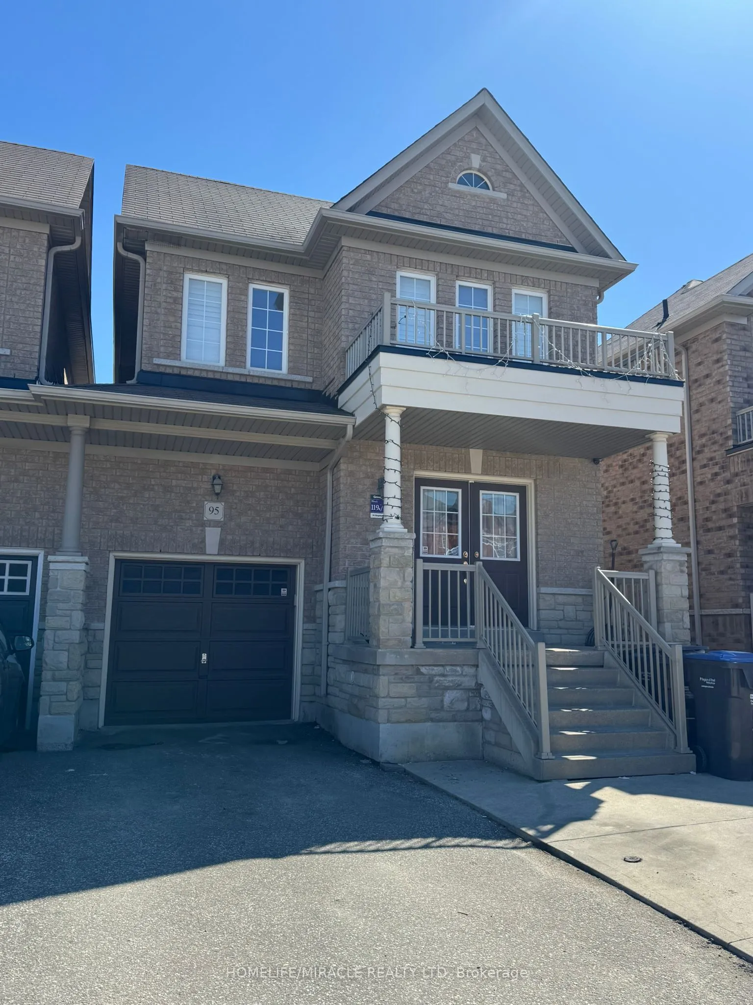 Semi-Detached Home For Lease | W13145192