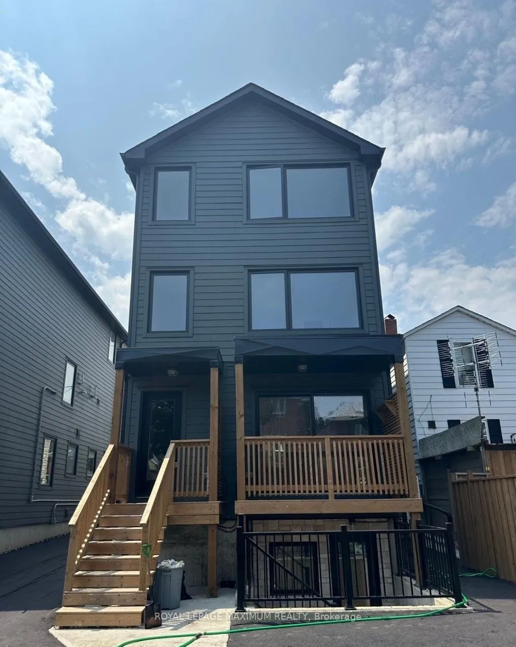 Duplex For Lease | W13146764