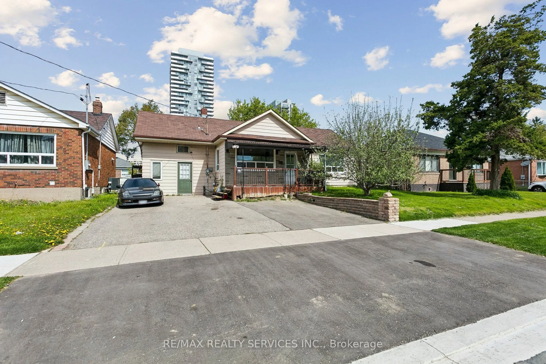 Detached Home For Sale | W13148270