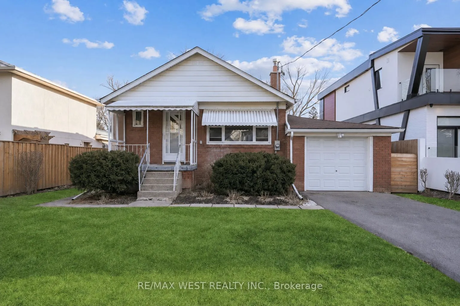 Detached Home For Sale | W13150100