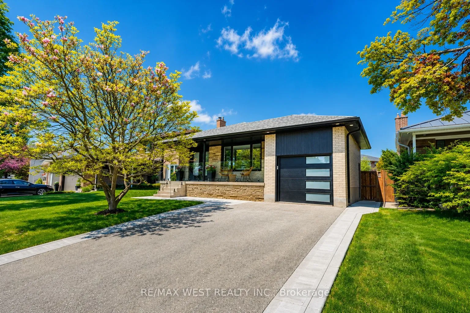 Detached Home For Sale | W13150326