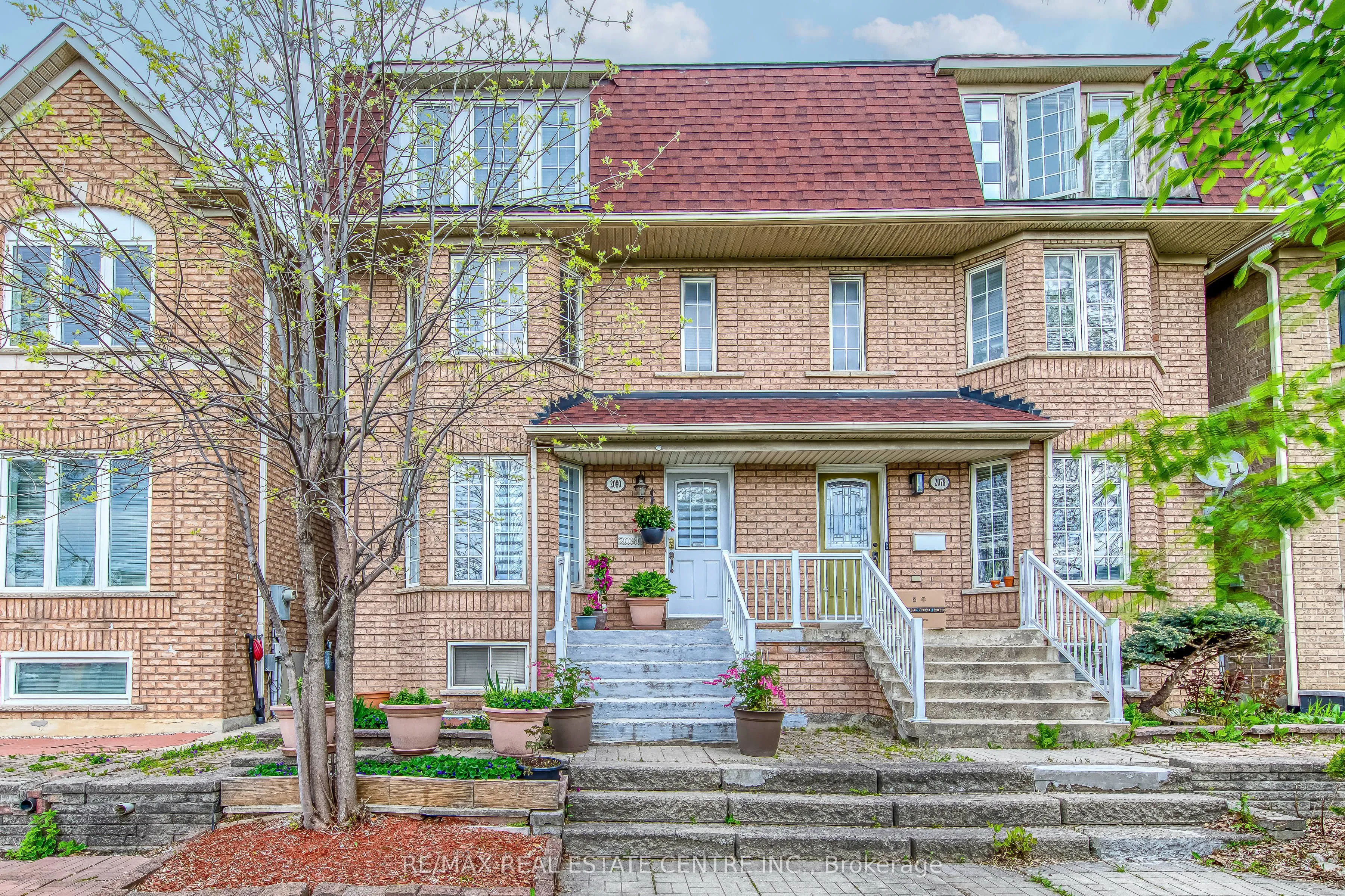 Semi-Detached Home For Sale | W13150402