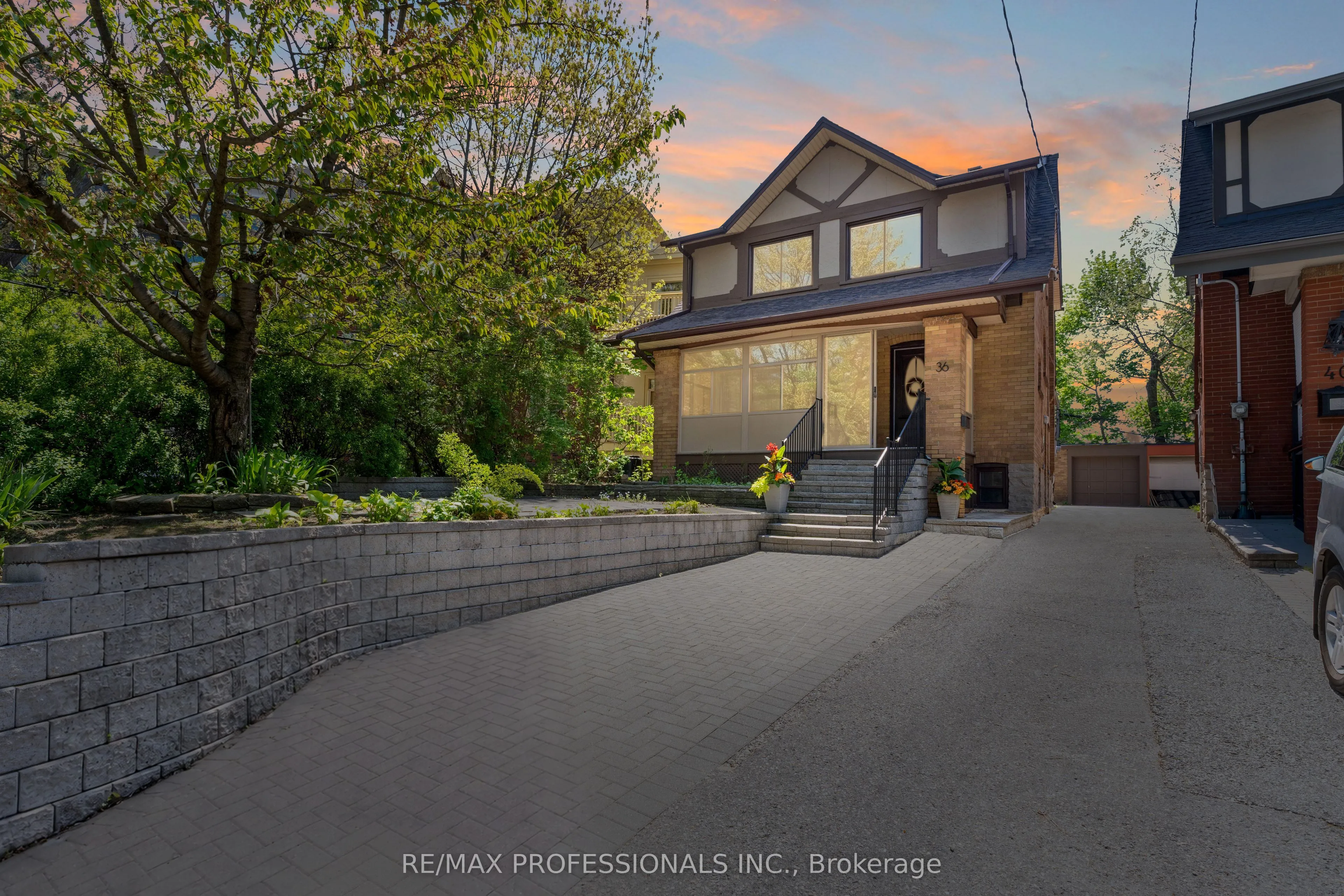 Detached Home For Sale | W13152994