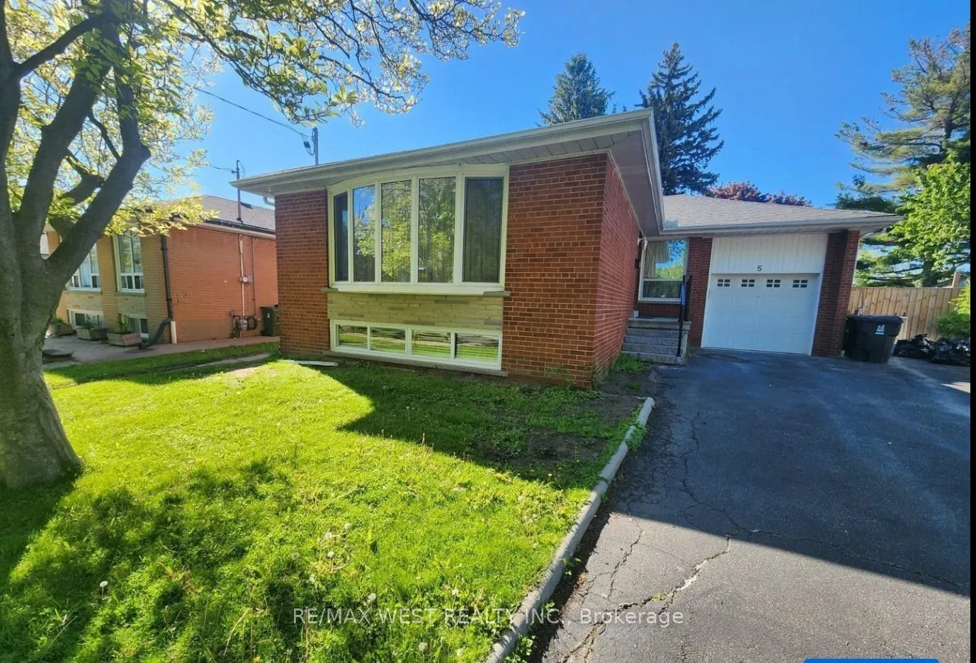 Detached Home For Lease | W13154526