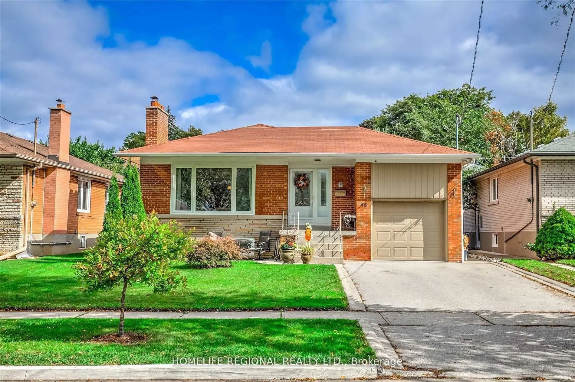 Detached Home For Lease | W13154592