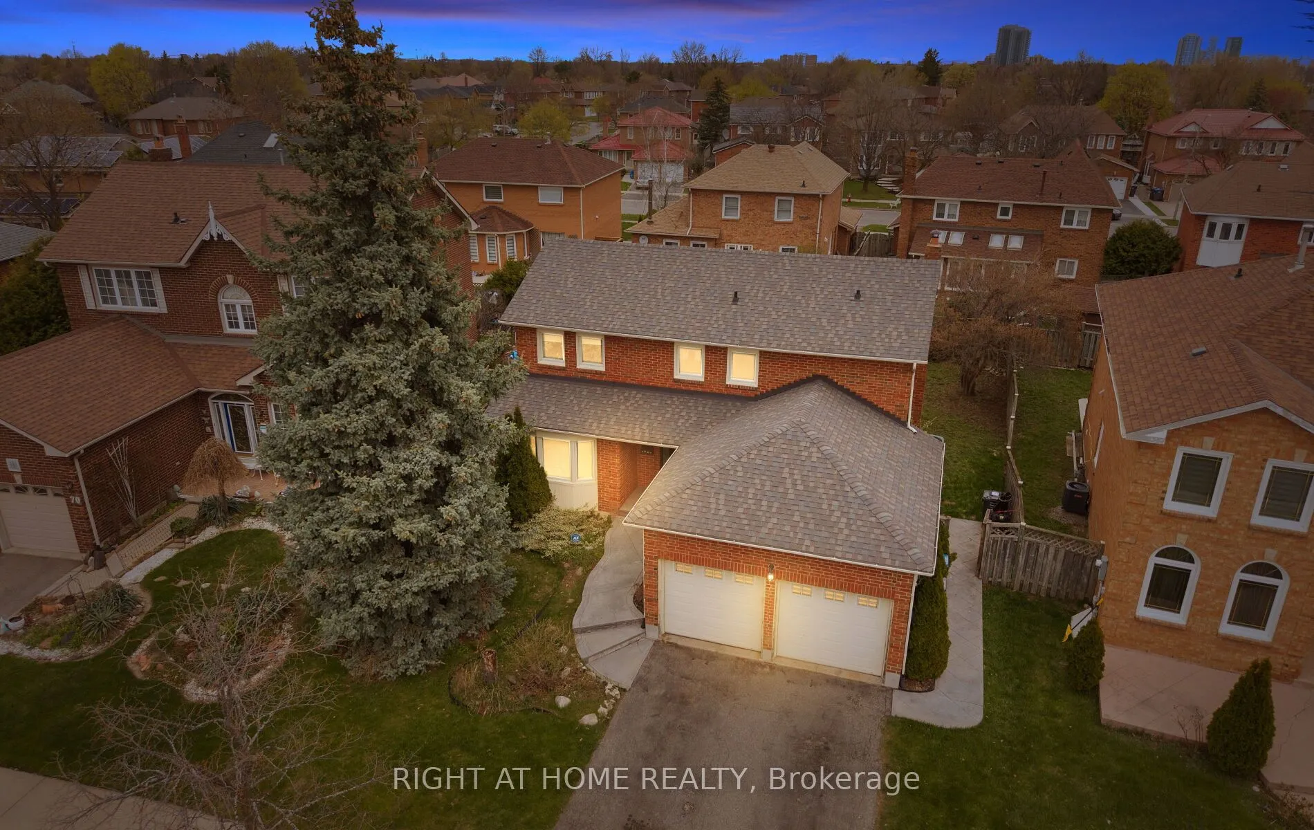 Detached Home For Sale | W13154678