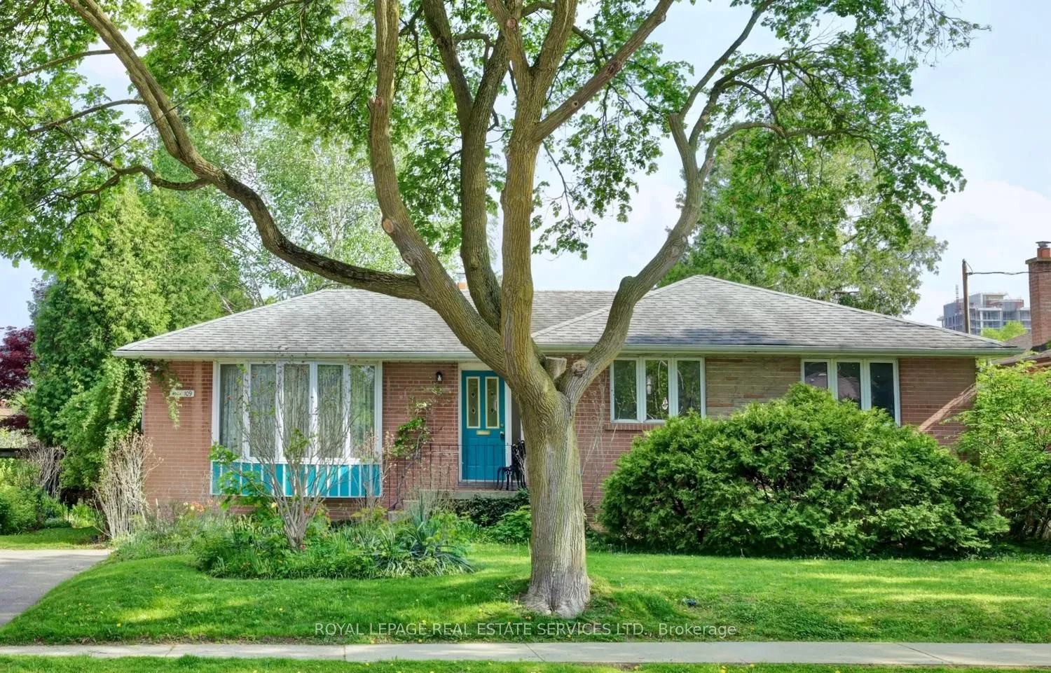 Detached Home For Sale | W13154808