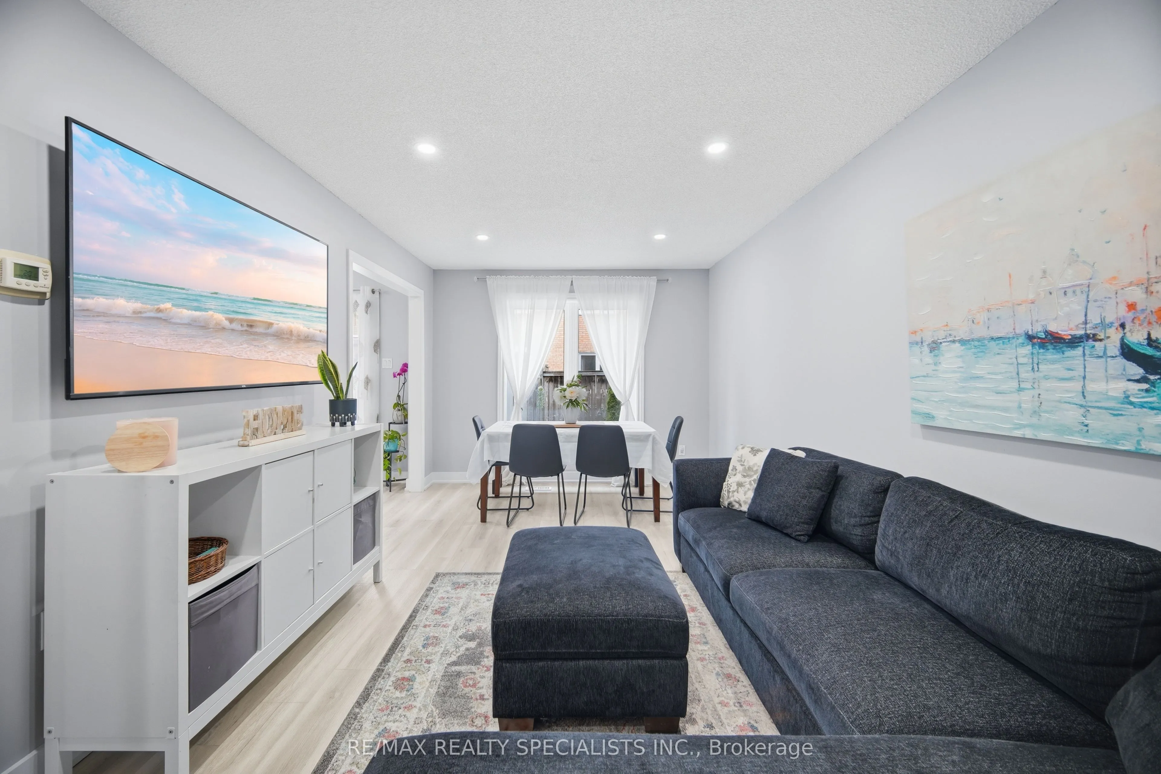 Property For Sale | W13156580
