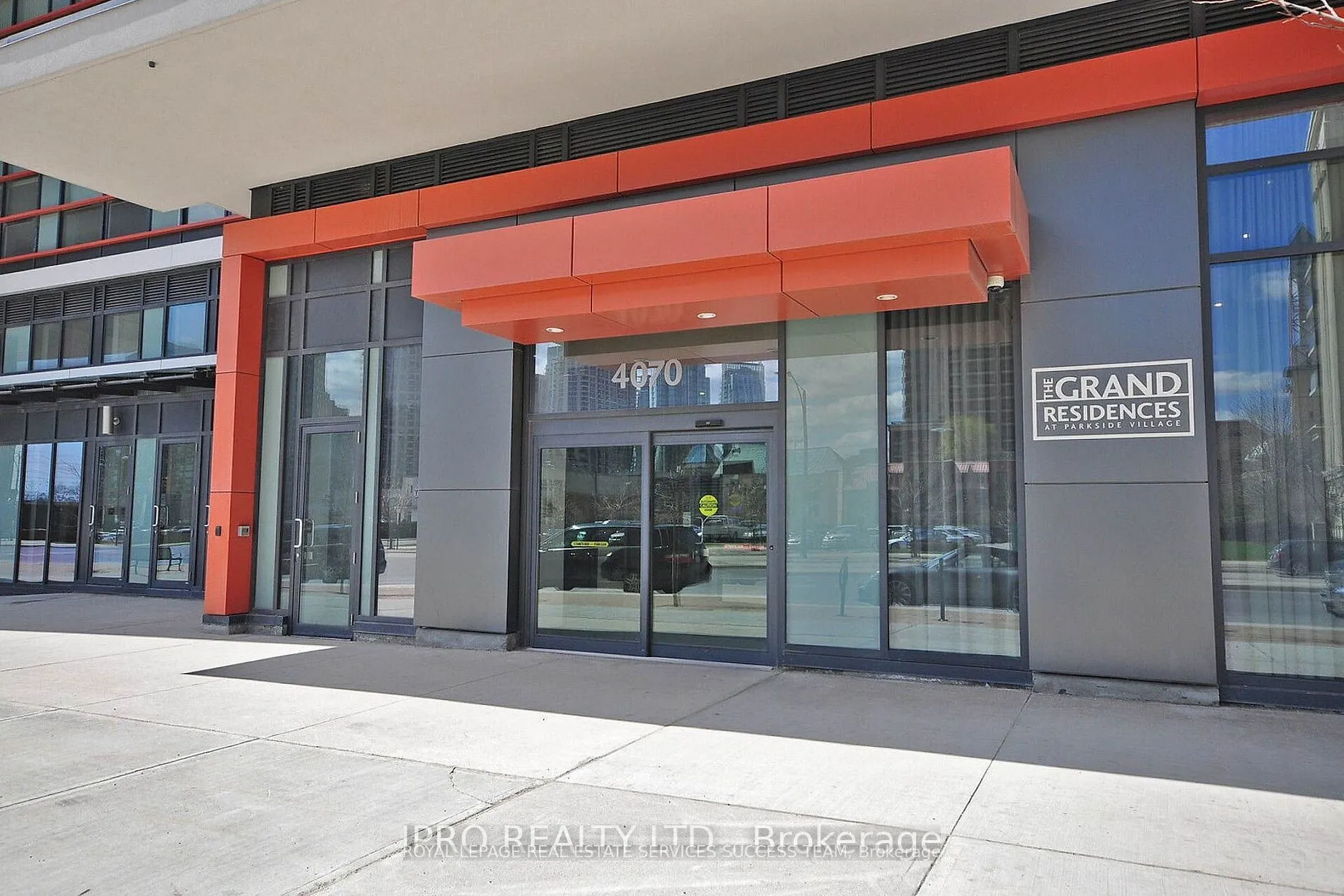 Property For Sale | W13156908