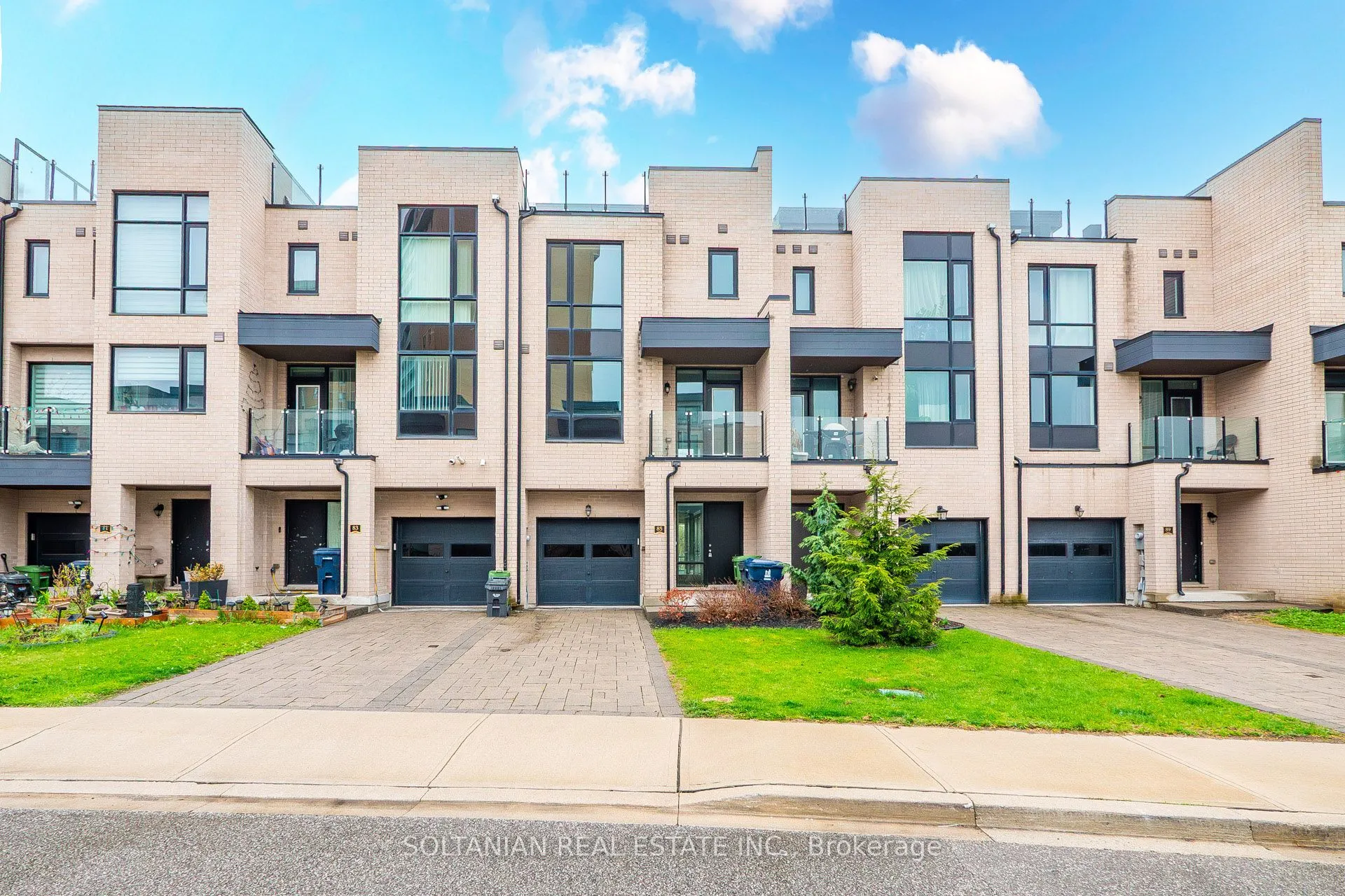 Property For Lease | W13157686