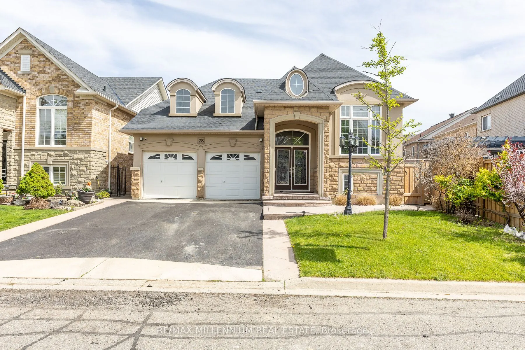 Detached Home For Sale | W13160474