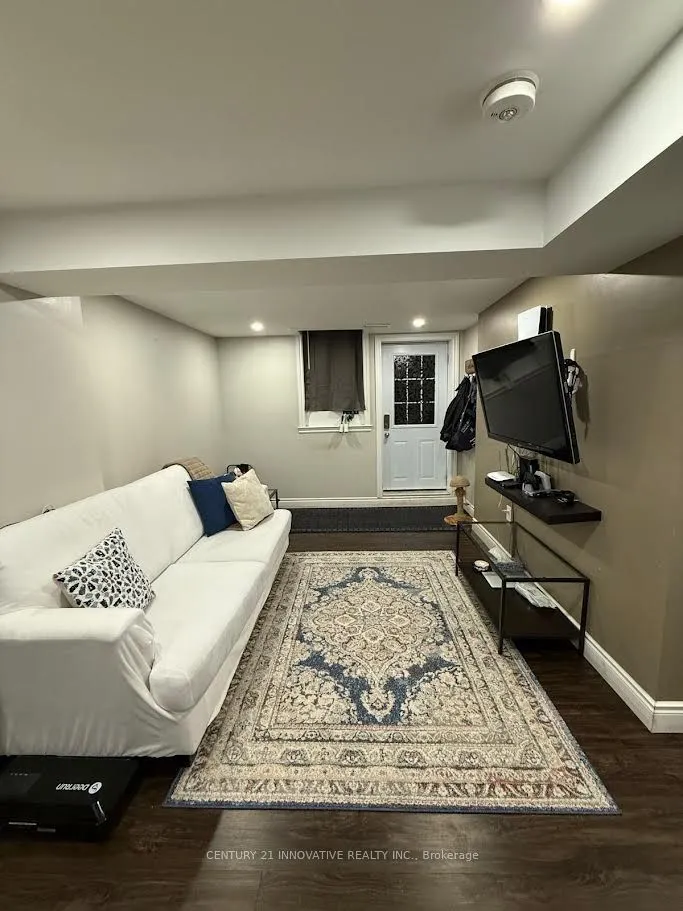 Detached Home For Lease | W13165856