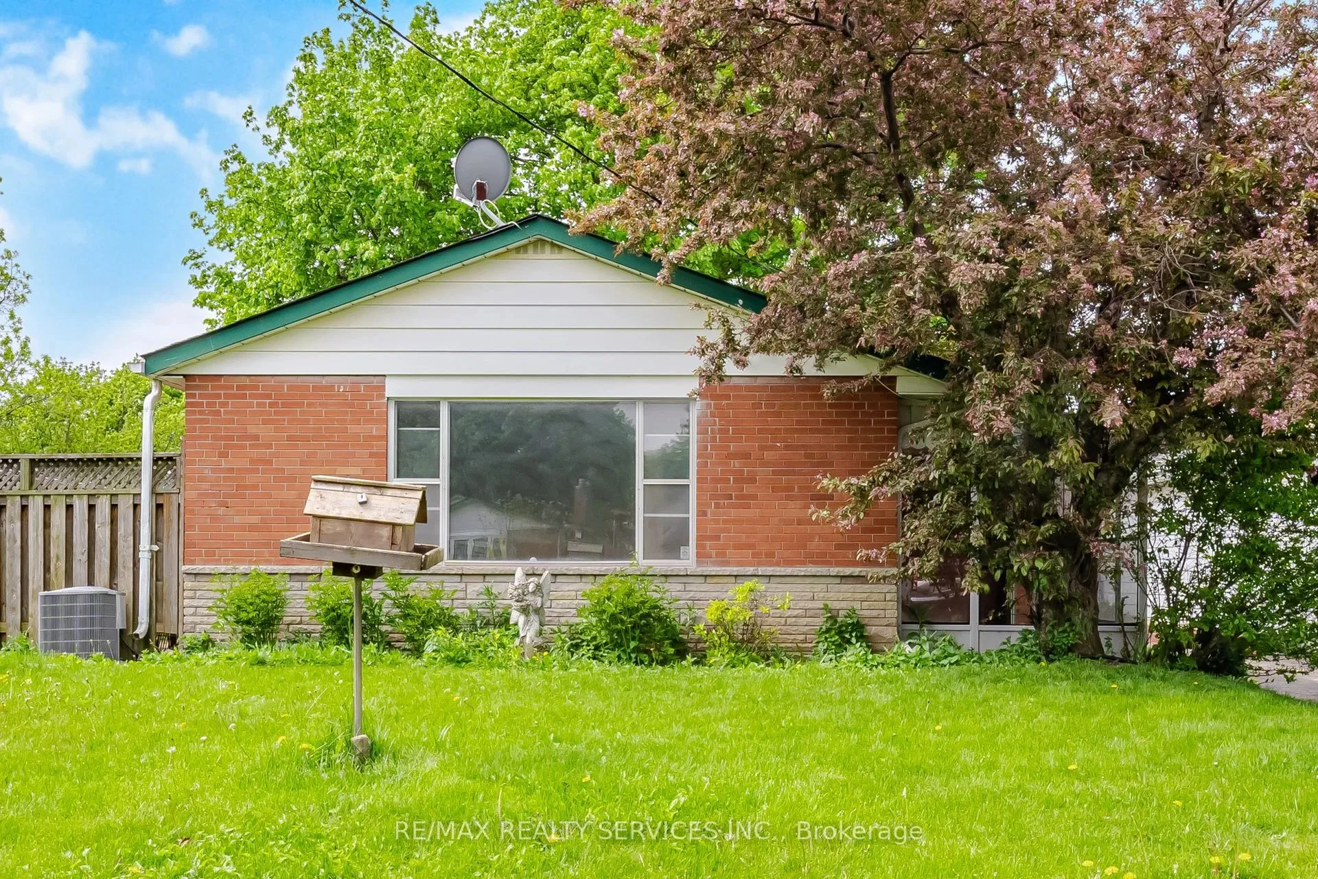 Detached Home For Sale | W13166028