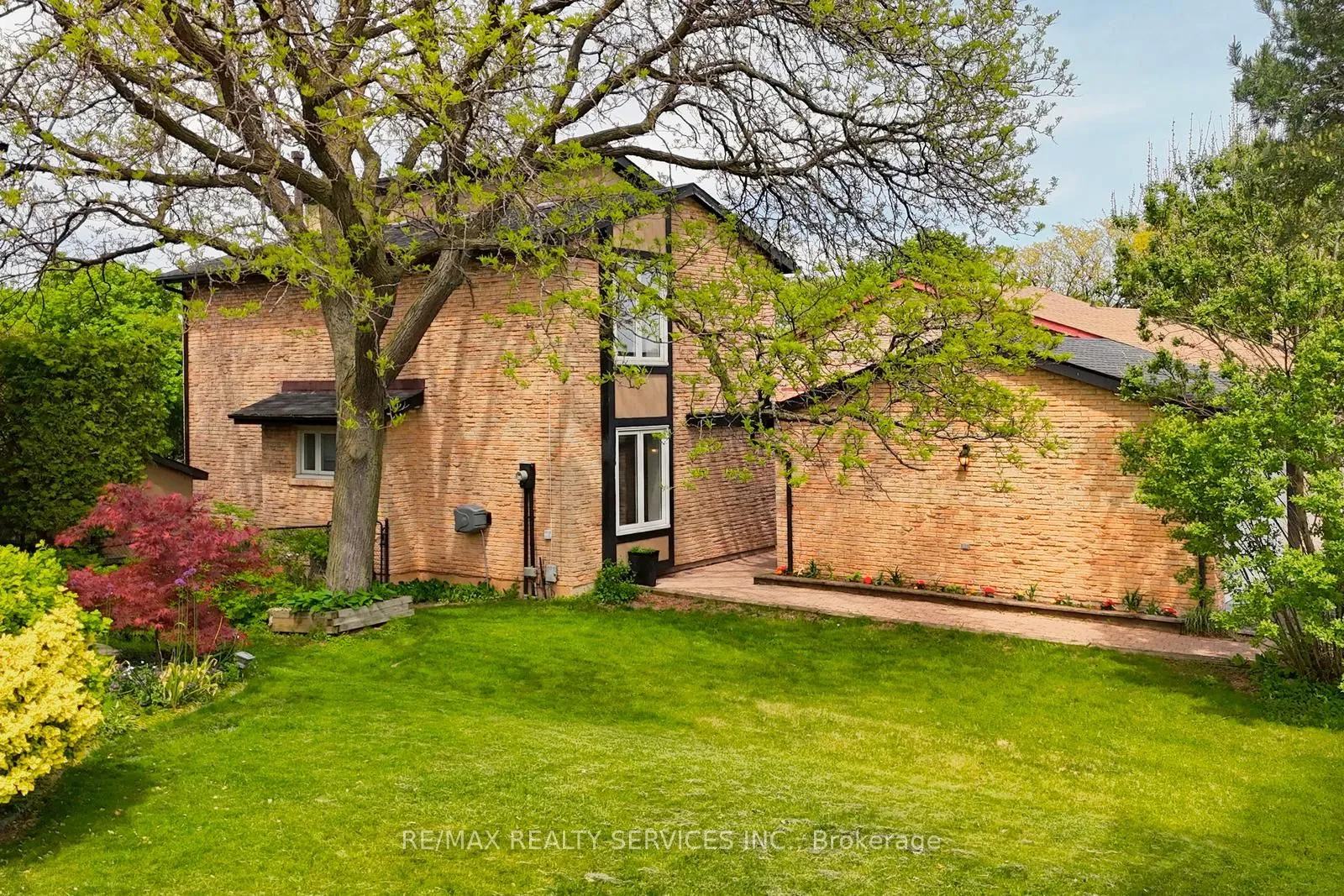 Detached Home For Sale | W13167414