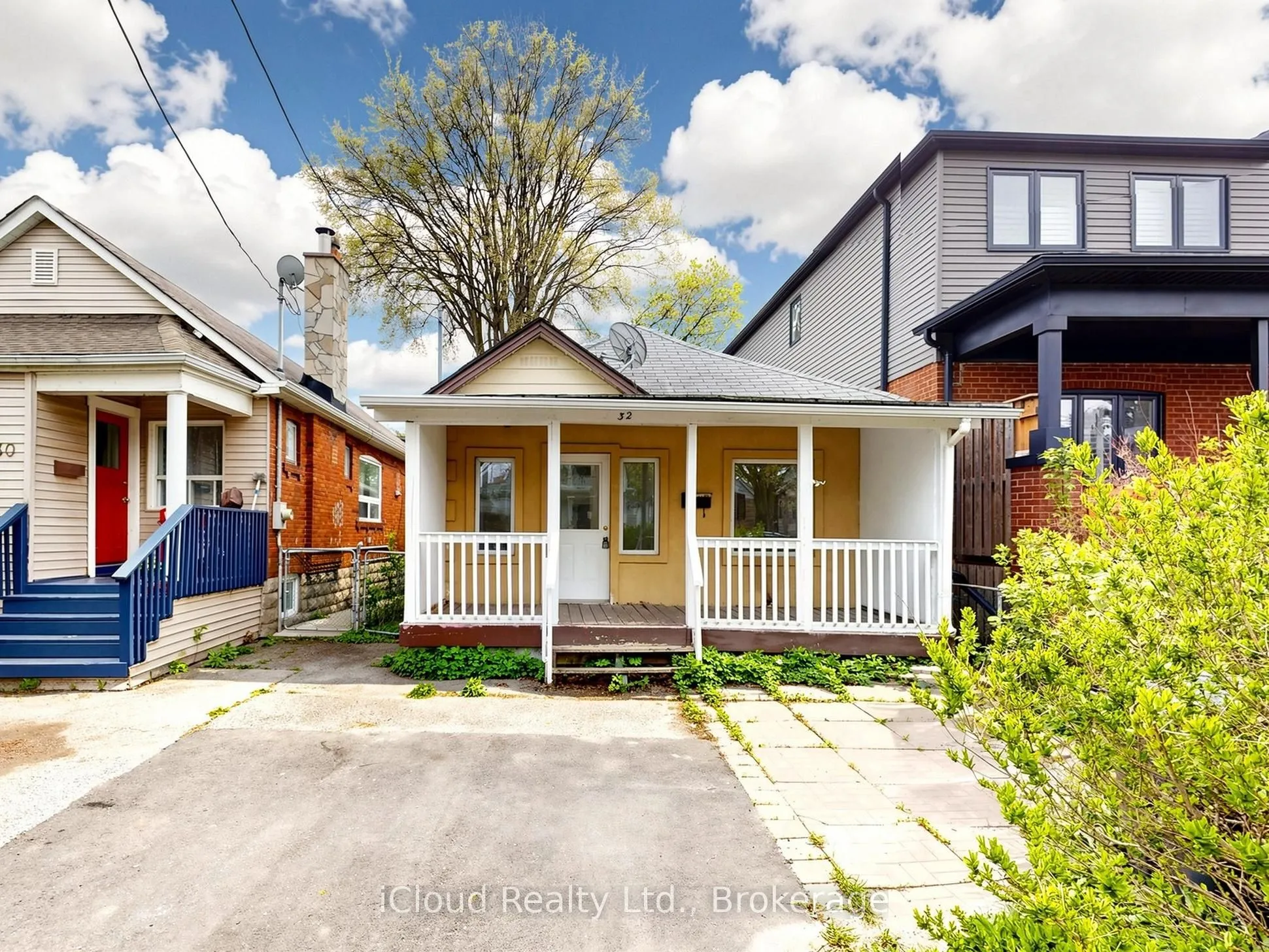 Detached Home For Sale | W13170812