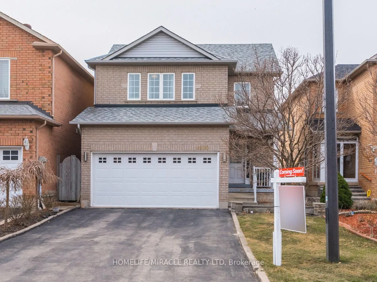 Detached Home For Lease | W13172228